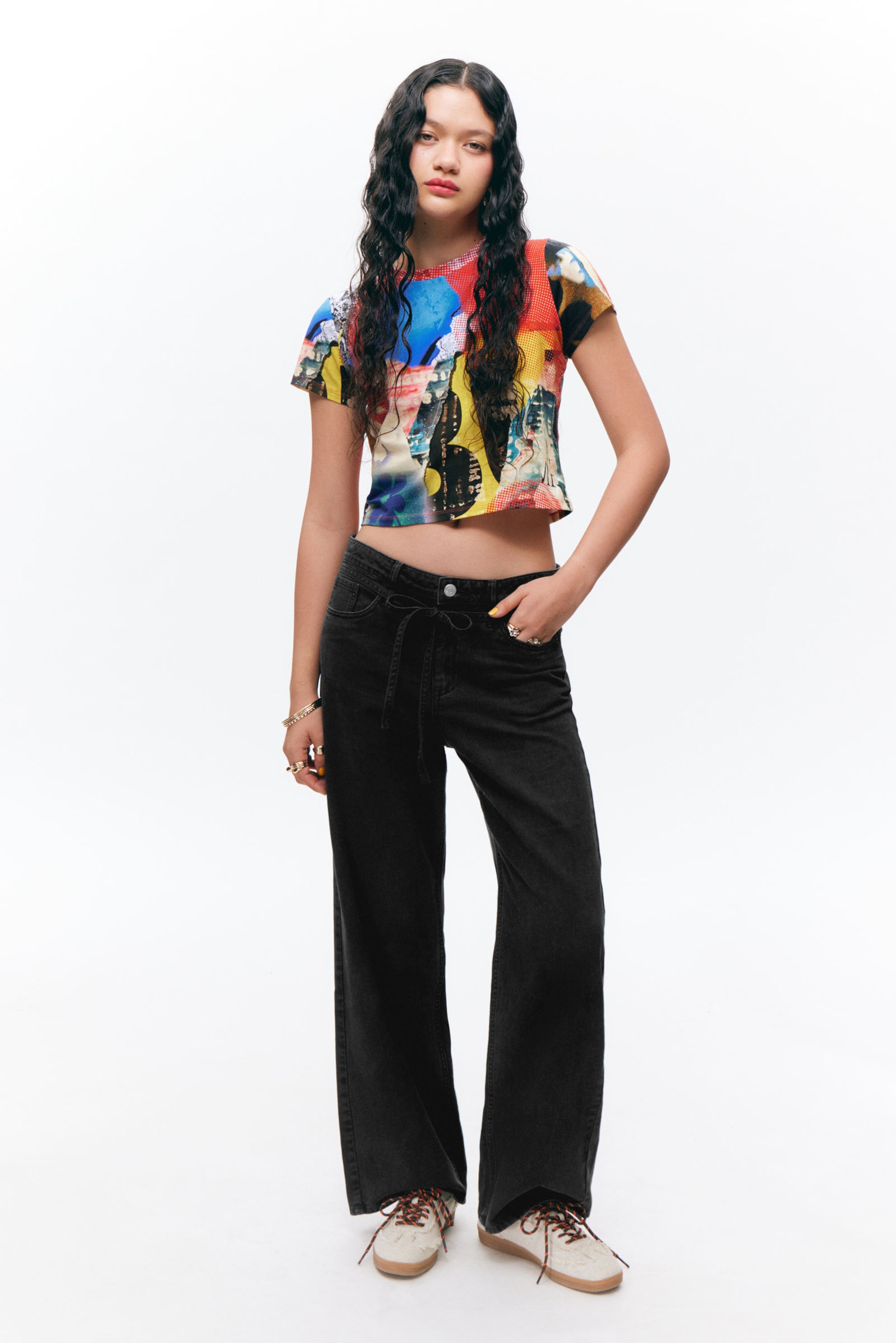 Black - Low Waisted Relaxed Twill Trousers - 0