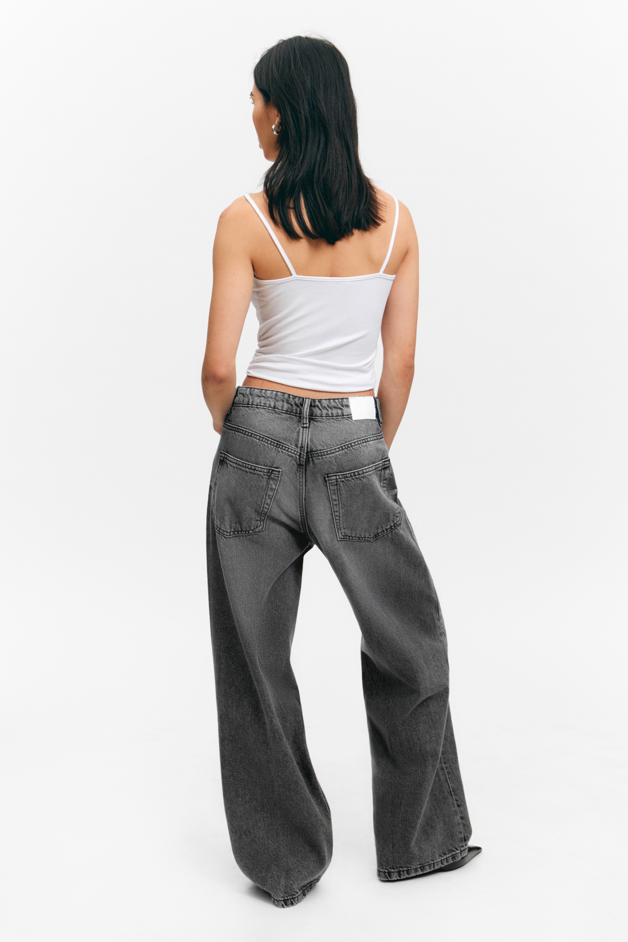 View larger image: Missy Low Waist Loose Straight Leg Jeans - Haunted Black - Ladies | H&M GB 4
