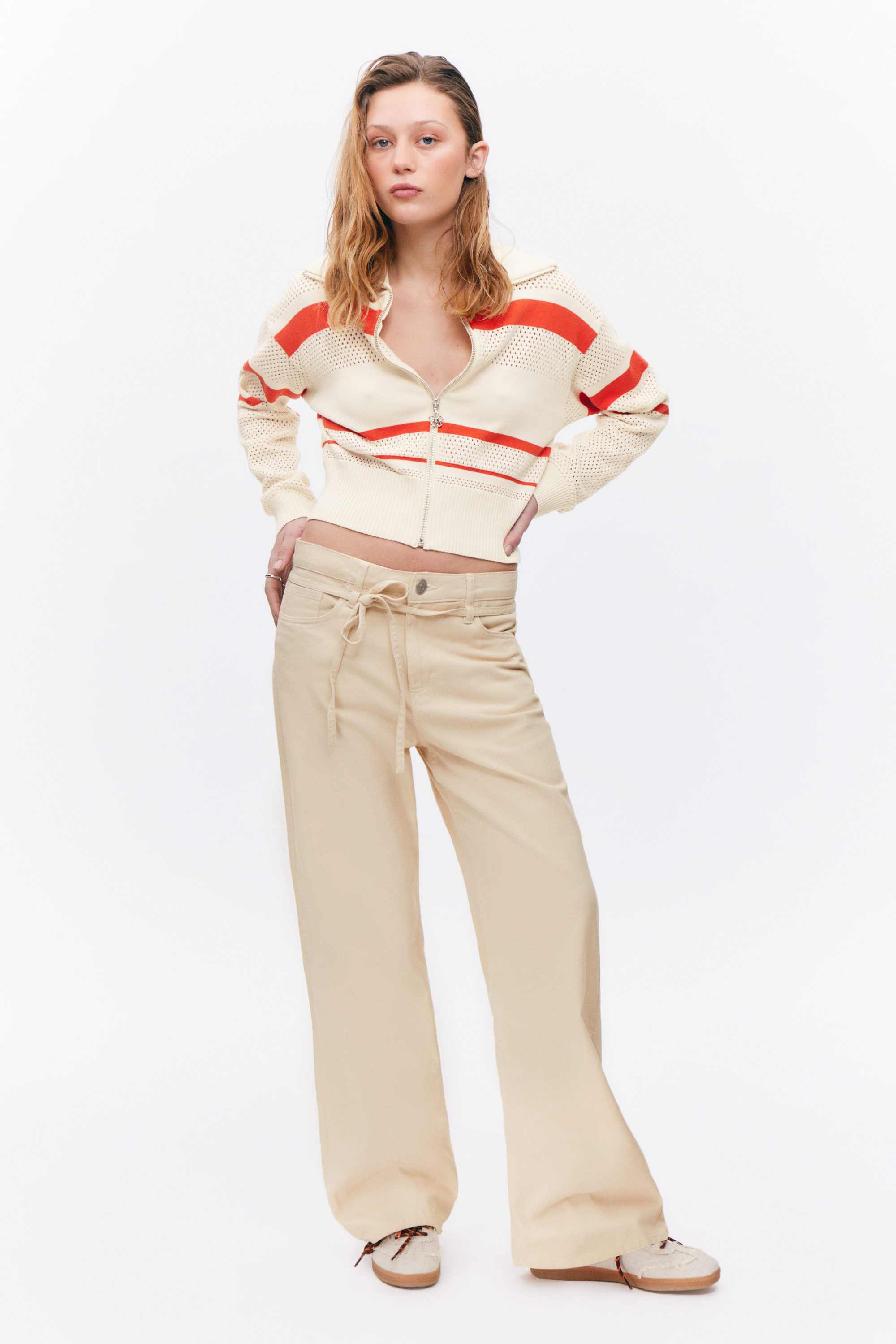 Light Beige - Low Waisted Relaxed Twill Trousers - 1