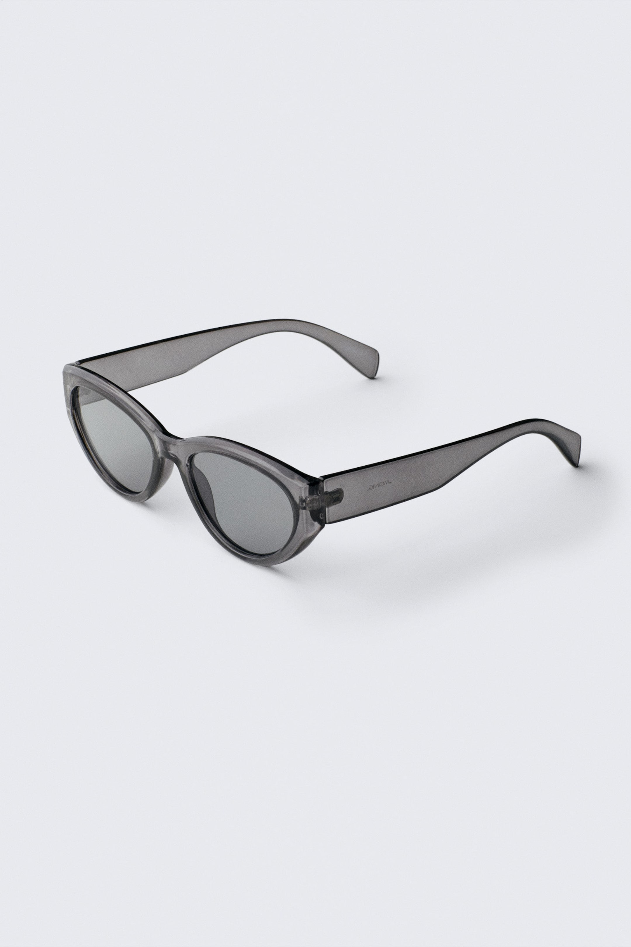 Transparent Grey - Angular Cat-Eye Sunglasses - 3