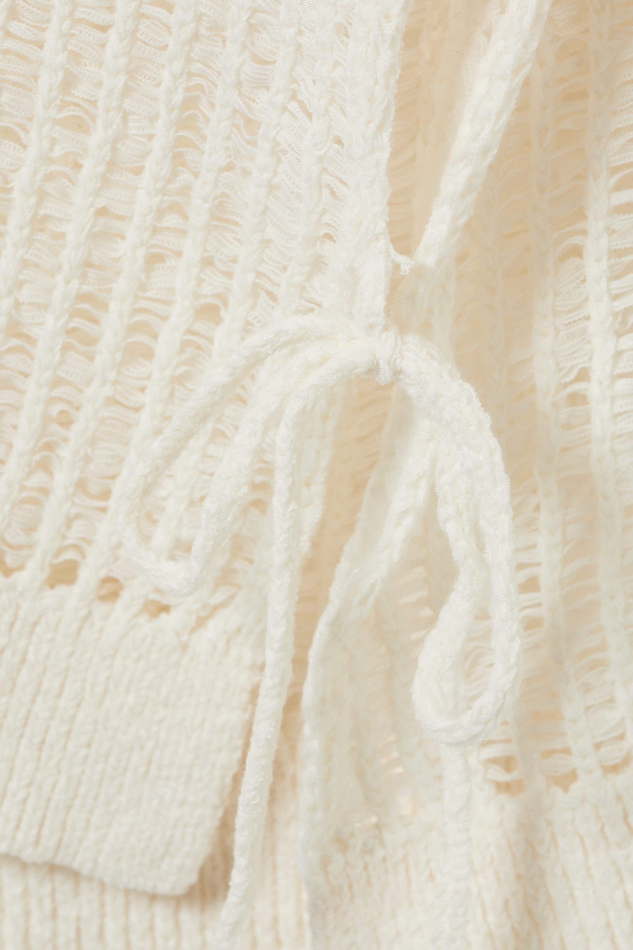 White - Loose Open-Knit Side Slit Sweater - 4