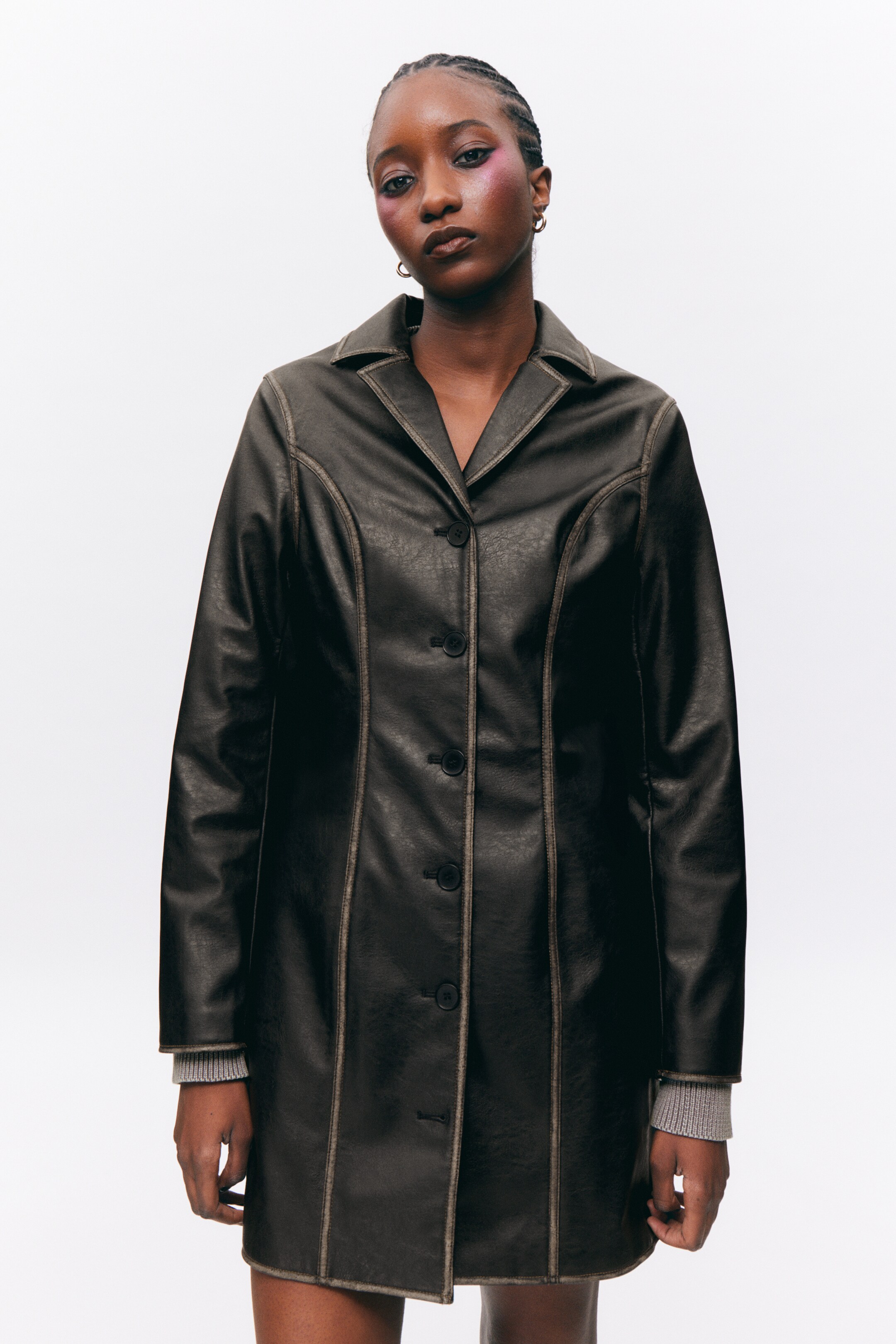 Grösseres Bild ansehen: Knielanger Kunstledermantel - Schwarz - DAMEN | H&M CH 4