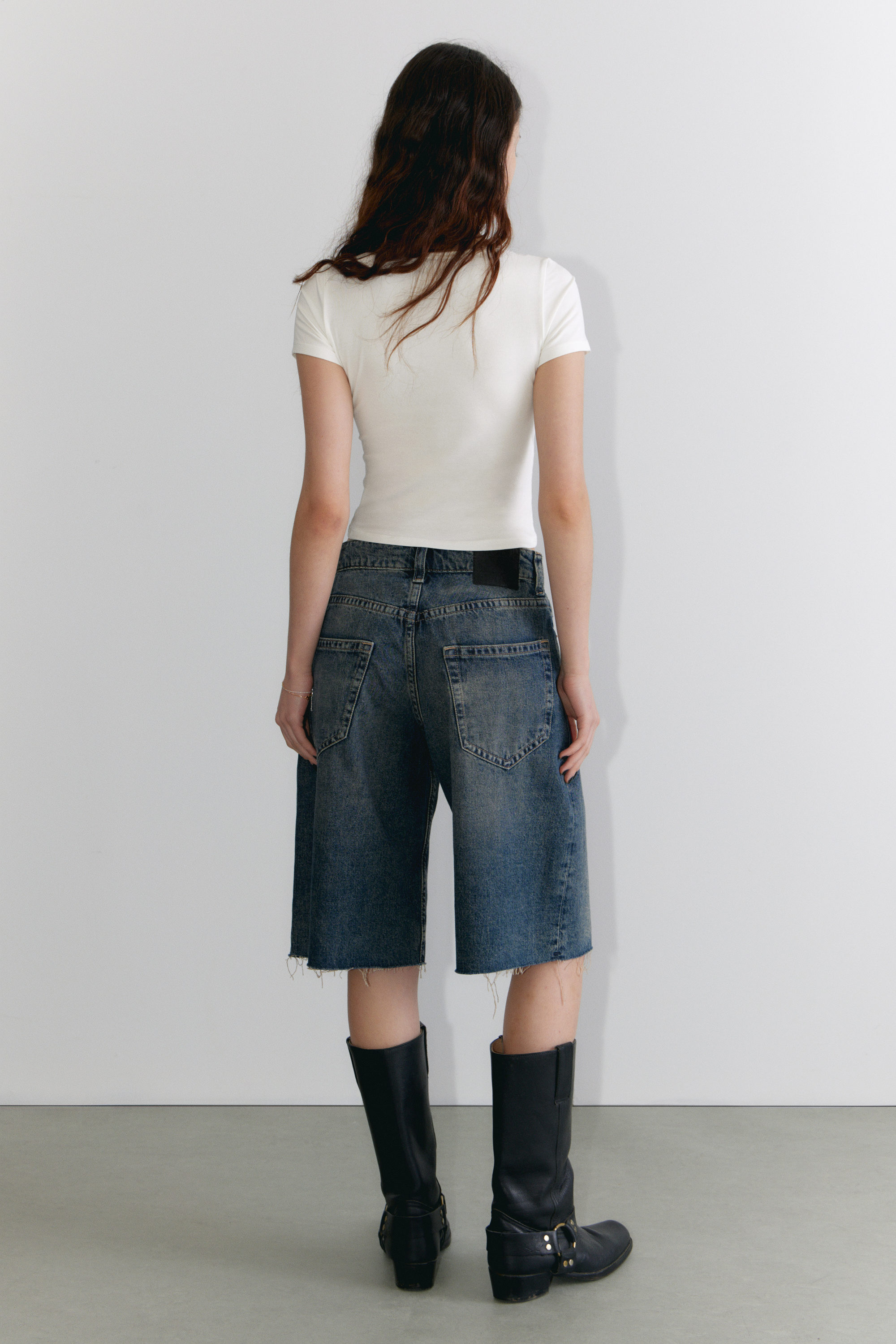 White - My Rose - Cropped t-shirt - 3