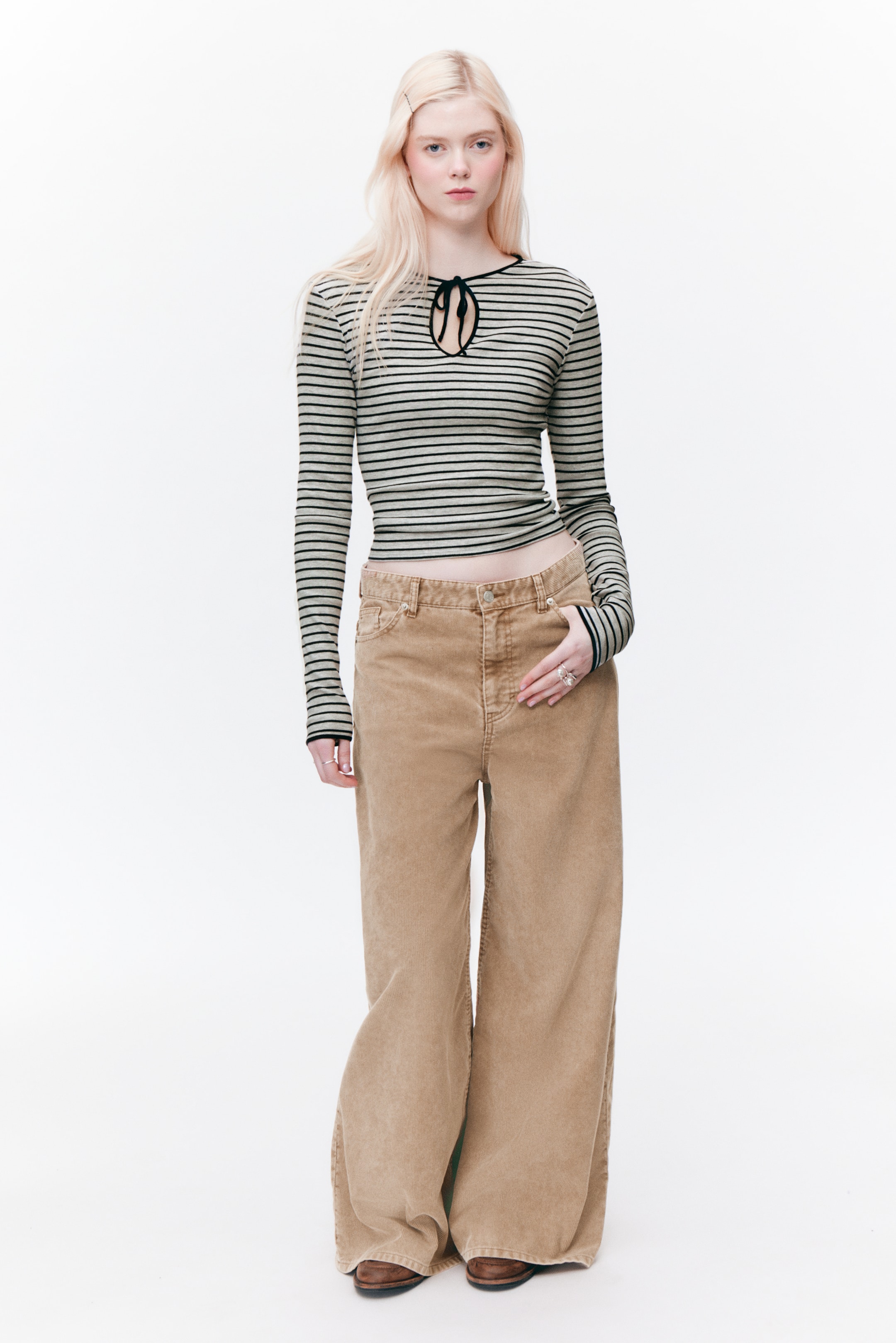 Größeres Bild anzeigen: Geripptes Longsleeve-Top mit Bindedetails - Grau meliert mit Streifen - Ladies | H&M AT 2