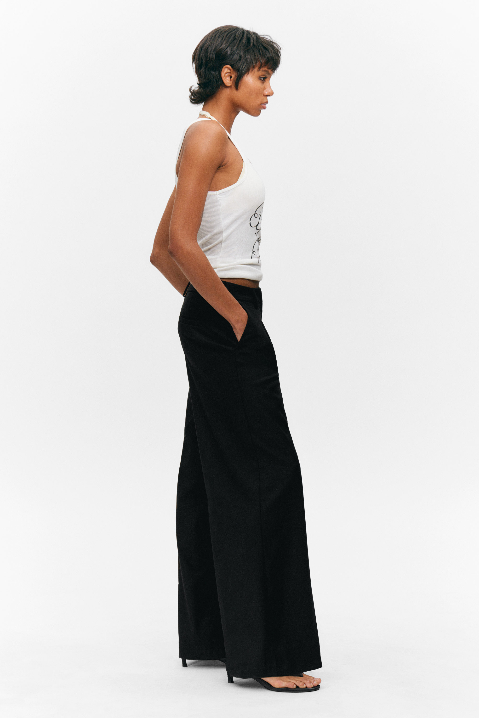 Black - Pleated High Waist Wide Leg Suiting Trousers - 2