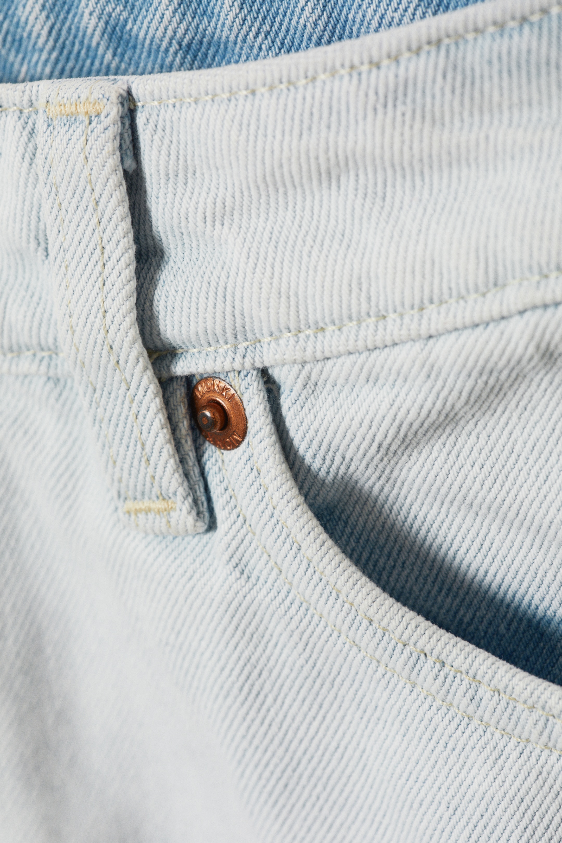Ingrandisci l'immagine: Pleated Mini Denim Skirt - Fluid Blue - Light Blue - DONNA | H&M CH 6