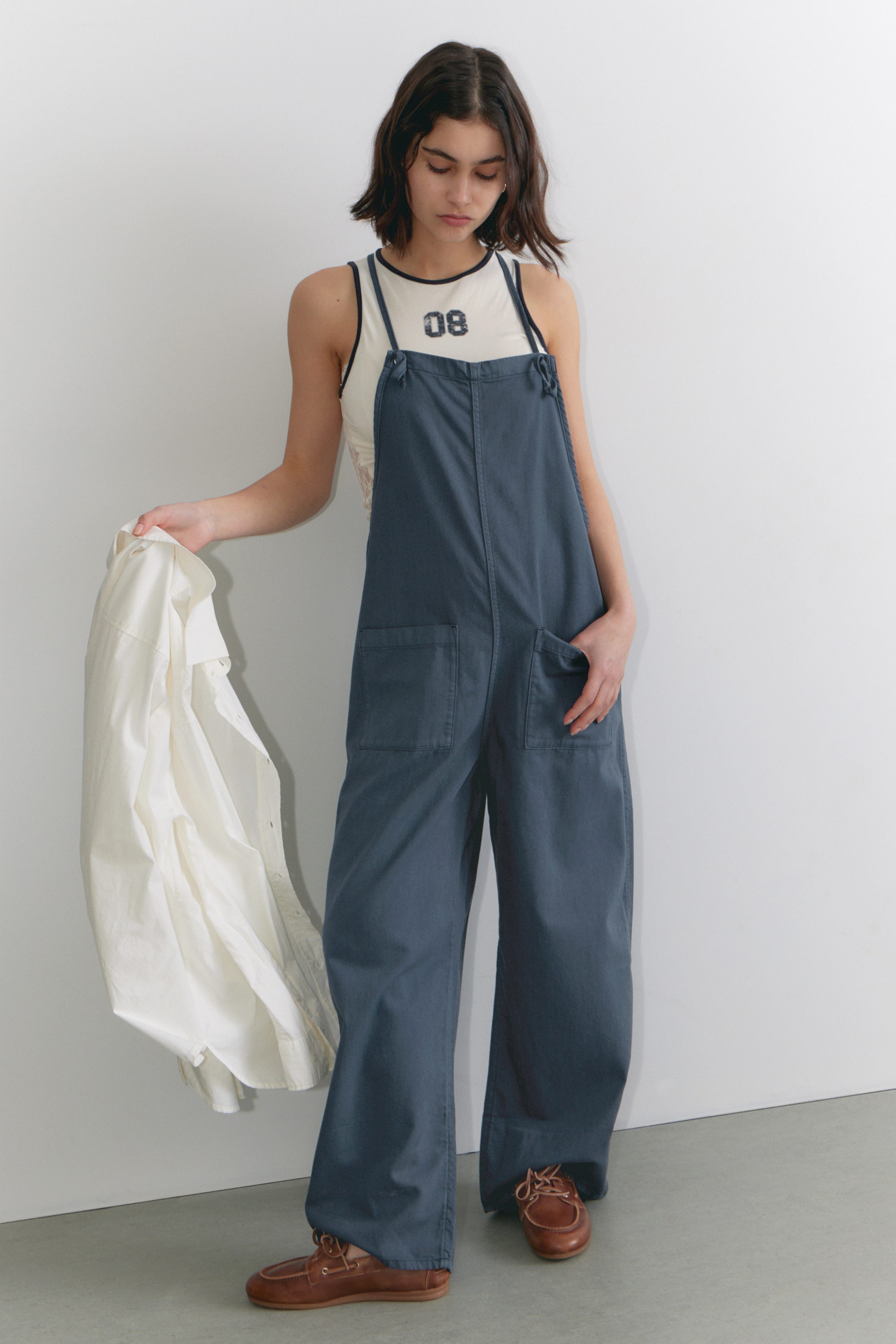 Blau - Jeans-Latzhose mit Bindeverschluss - 0