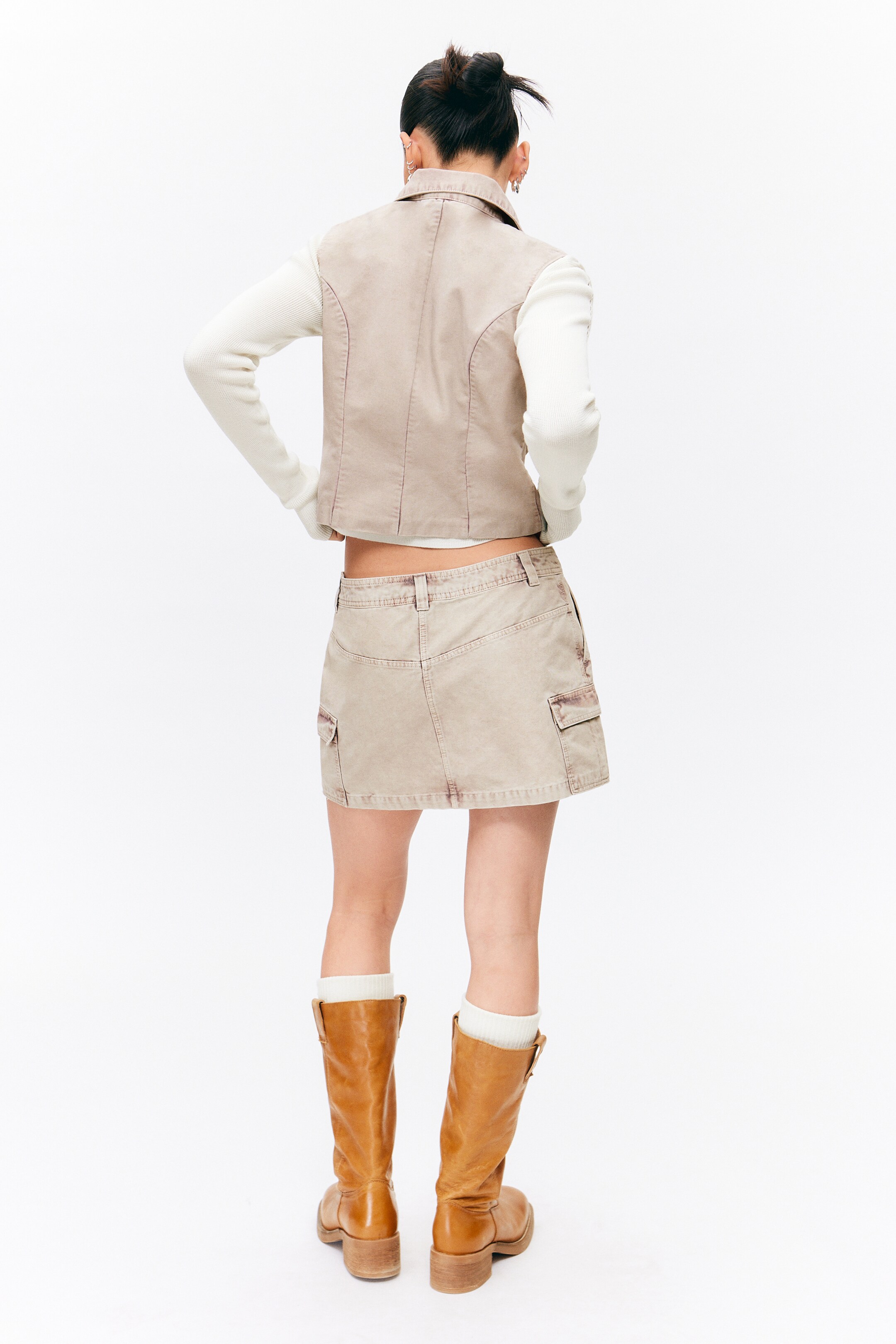 Zobacz większy obraz: Kamizelka bez rękawów z diagonalu - Pinkish Beige - ONA | H&M PL 4