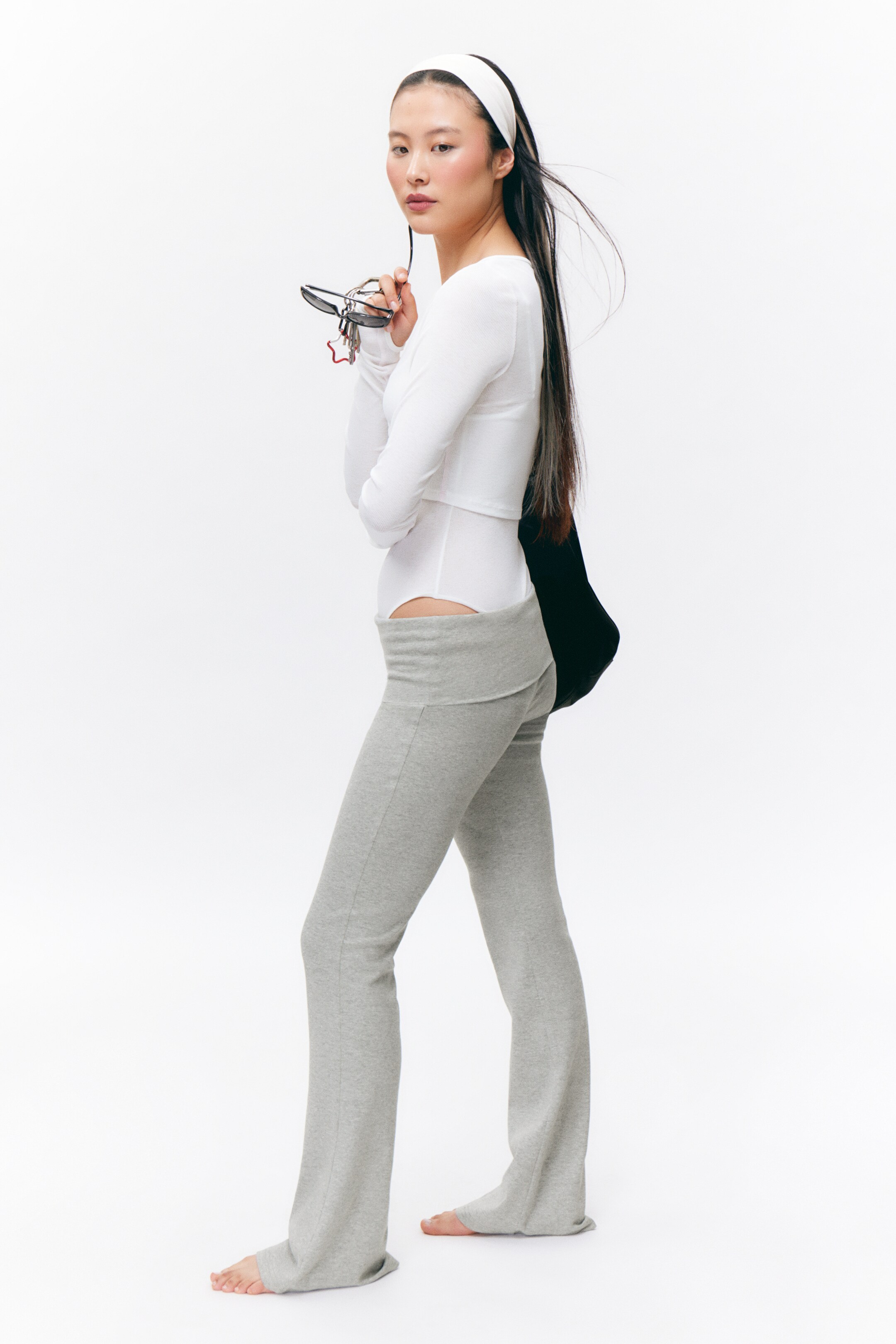 Größeres Bild anzeigen: Ausgestellte Pyjamahose mit niedrigem Bund - Grau meliert - Ladies | H&M AT 3