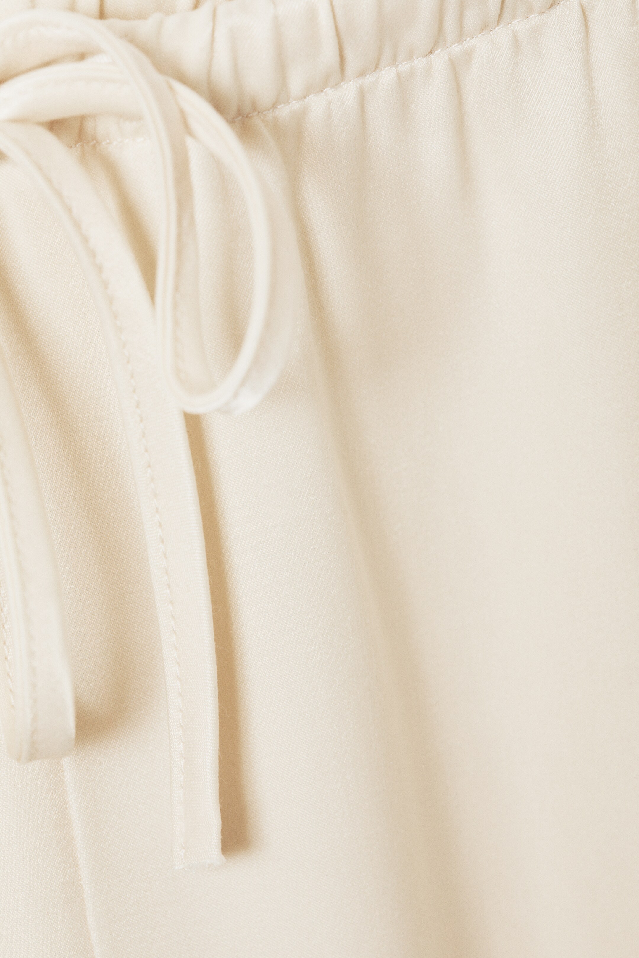 View larger image: Low-Rise Relaxed Pull-on Trousers - Dusty White - Ladies | H&M GB 5