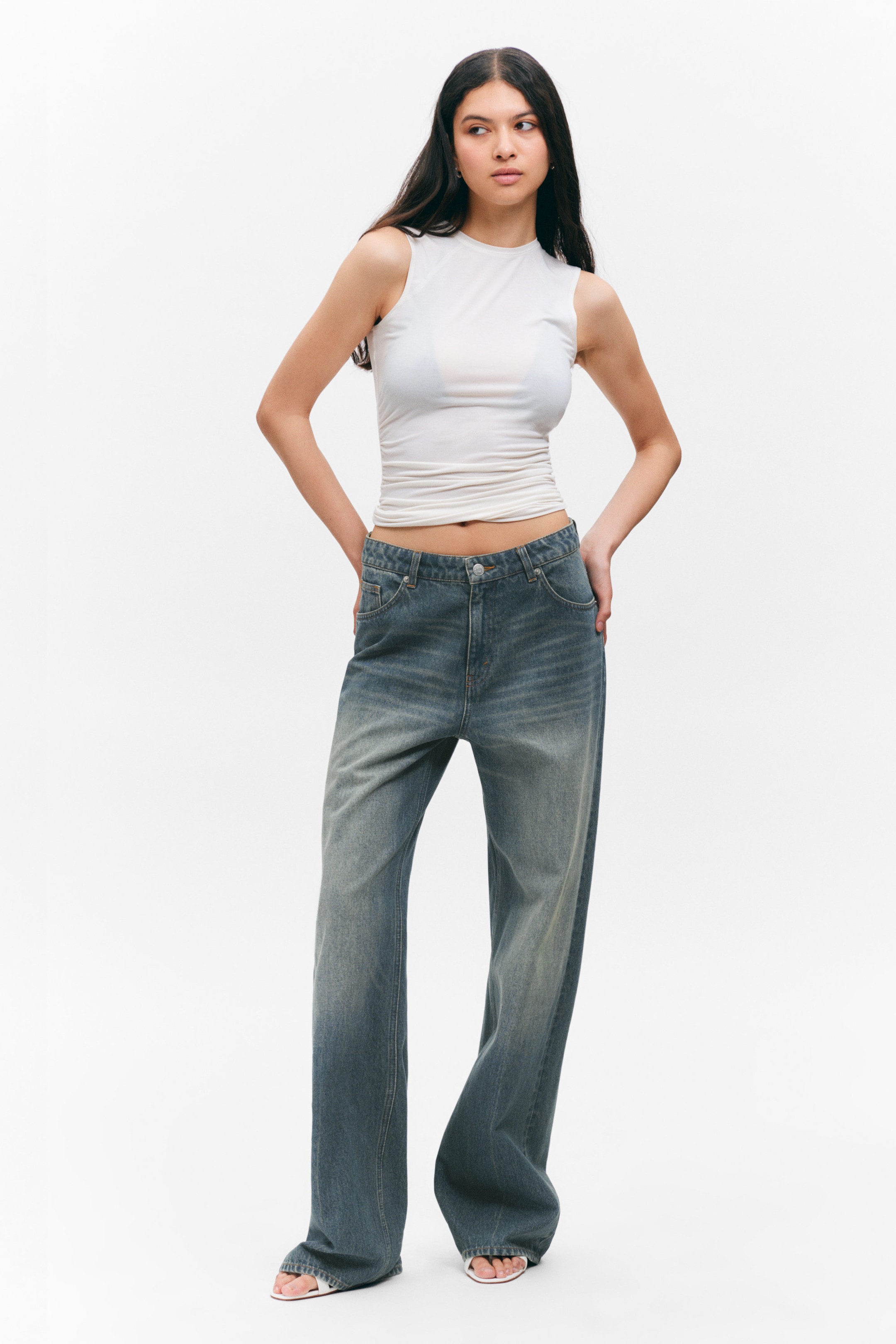 Nikki blue - Naoki ruimvallende jeans met lage taille - 1