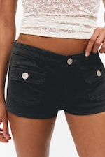 Schwarz - Mini-Shorts mit Utility-Taschen - 2