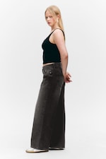 Verwaschenes Schwarz - Weite Jeans "Paz" mit mittlerer Bundhöhe - 2