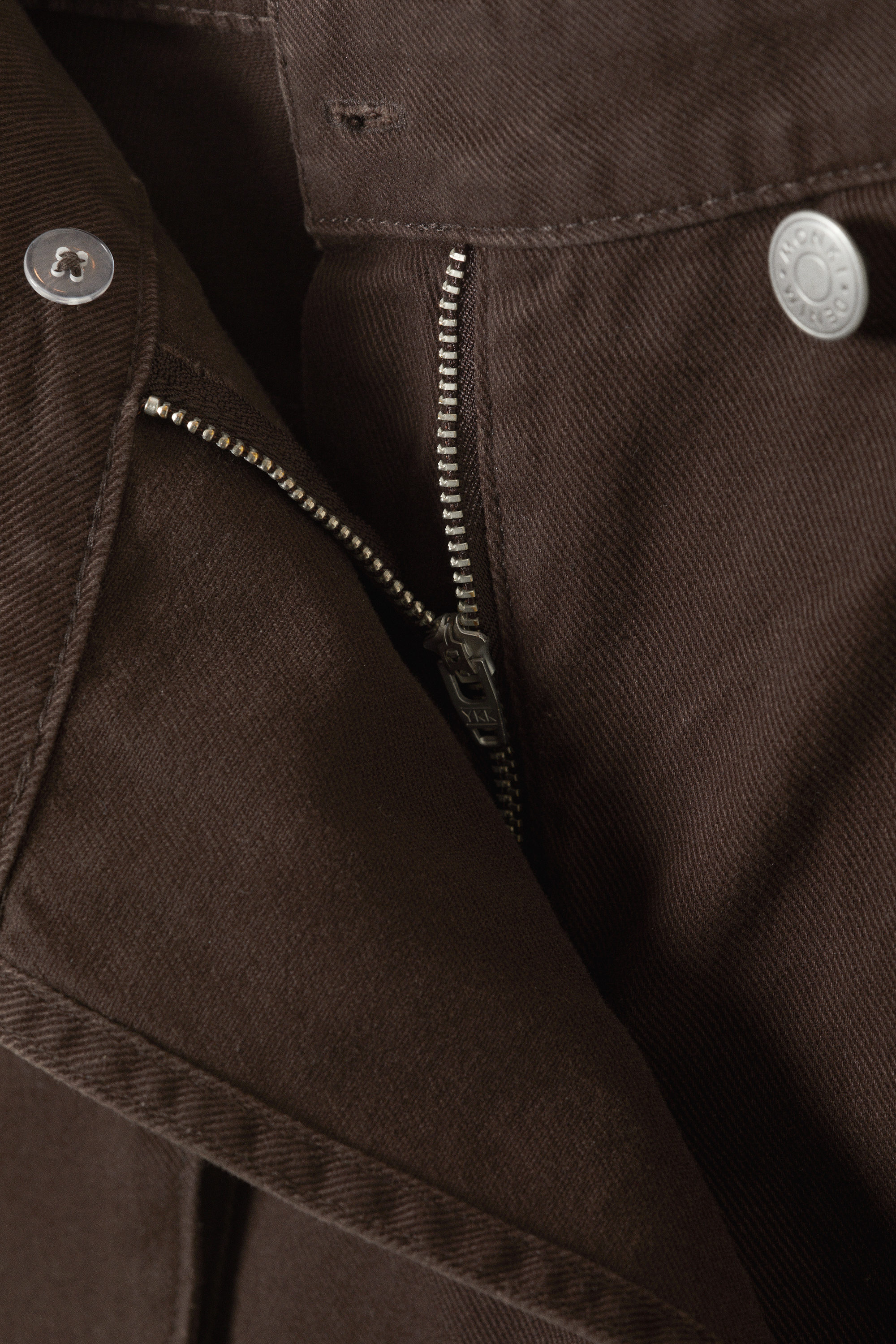 Dunkelbraun - Asymmetrischer Wickelskort aus Baumwoll-Twill - 6