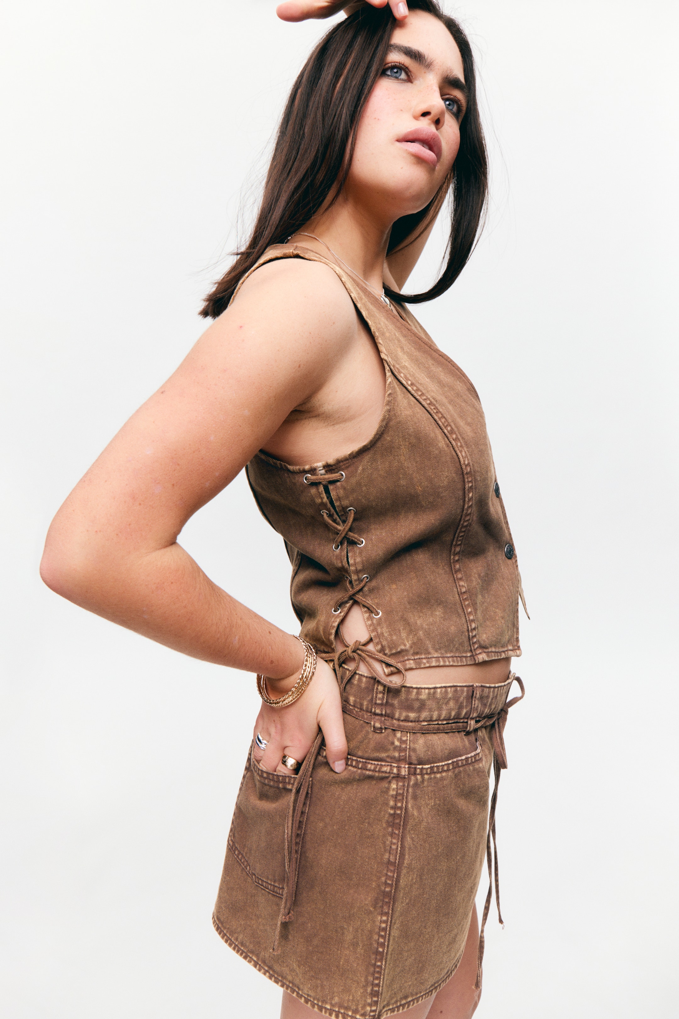 Agrandir l'image: Gilet en jean sans manches à lacets - Marron foncé délavé - FEMME | H&M FR 3