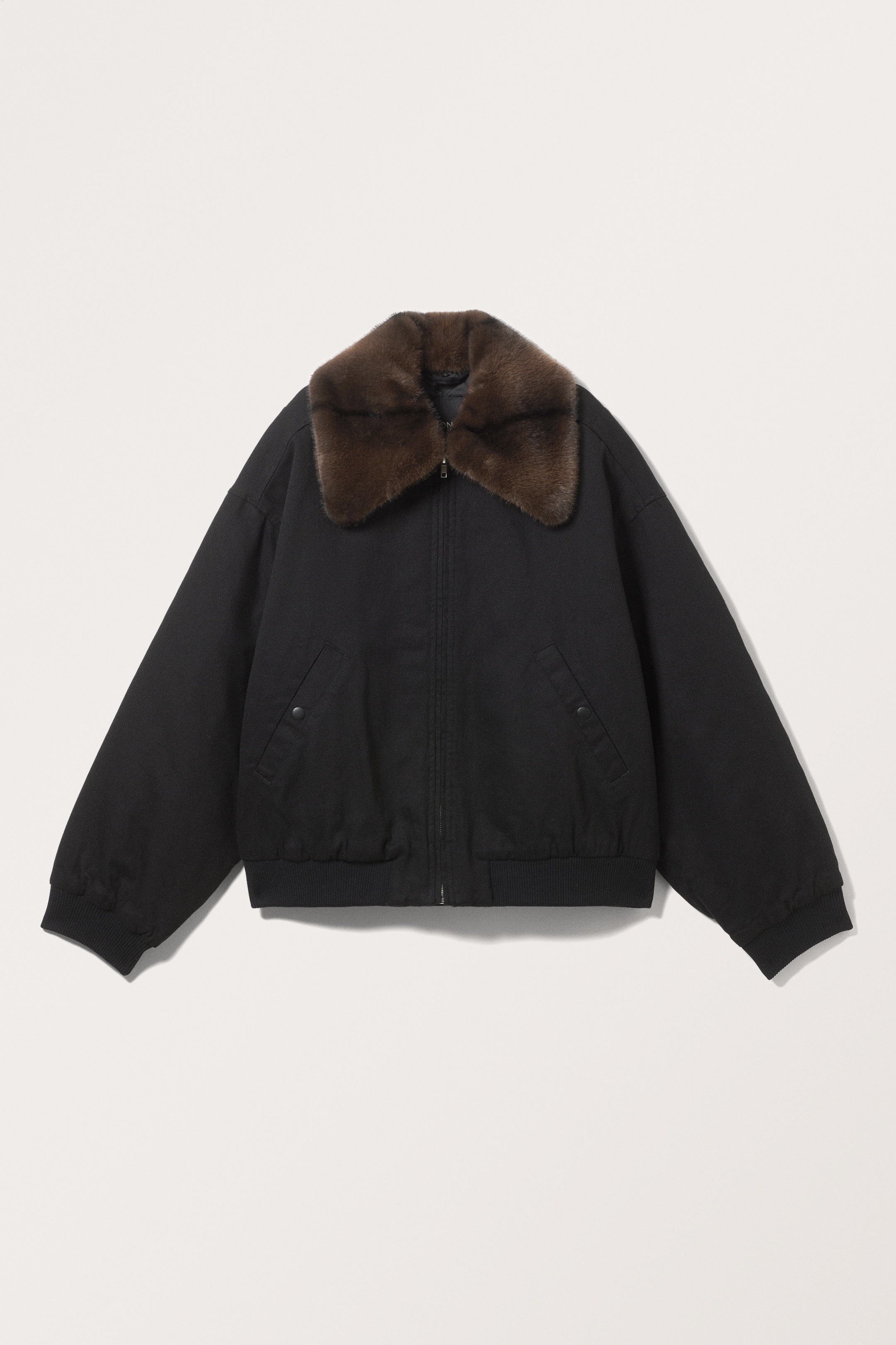 Zobacz większy obraz: Watowana kurtka bomberka Loose - Czarny - ONA | H&M PL 1