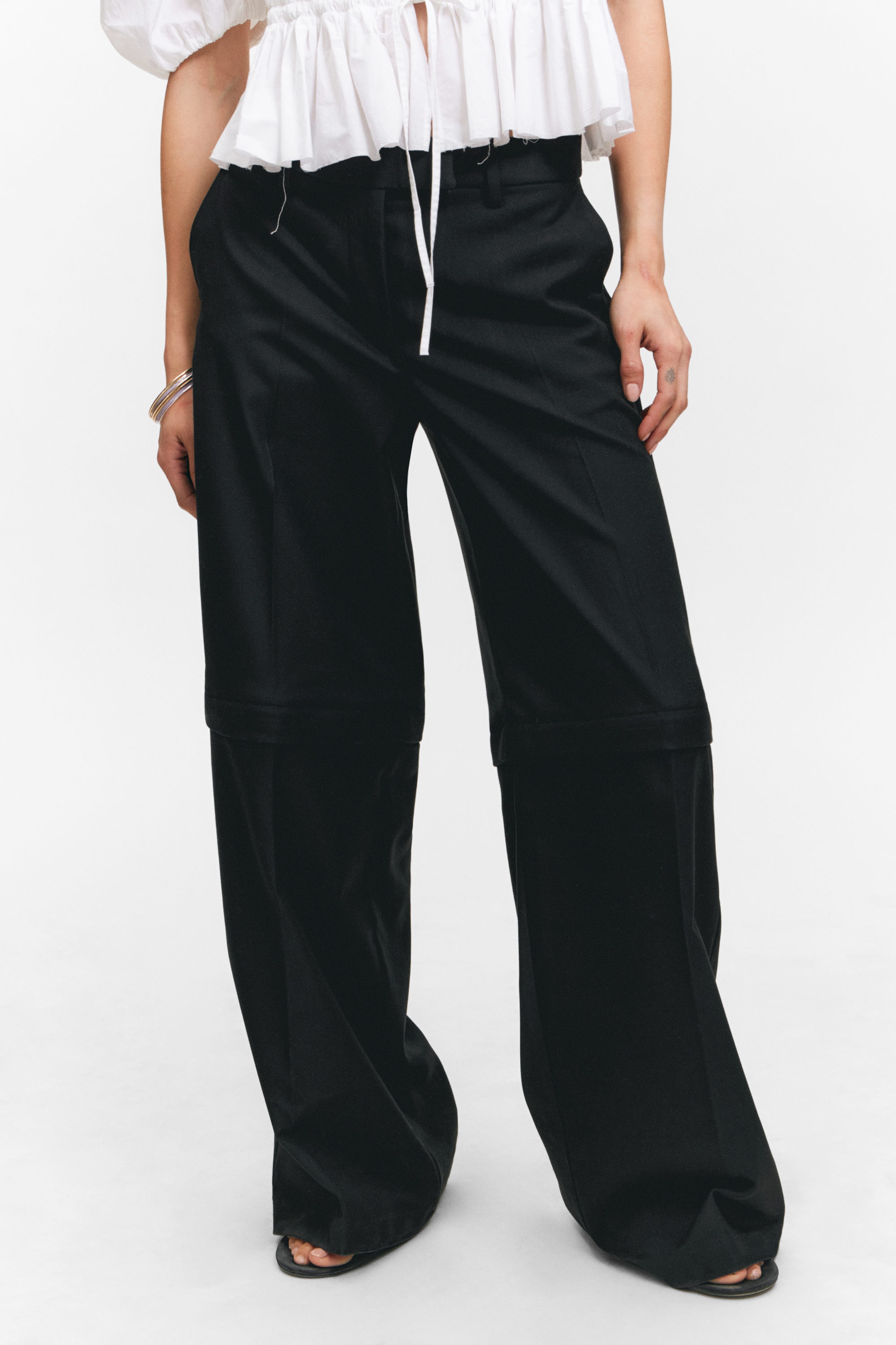 Black - Low Waisted Zip-Off Suit Trousers - 2