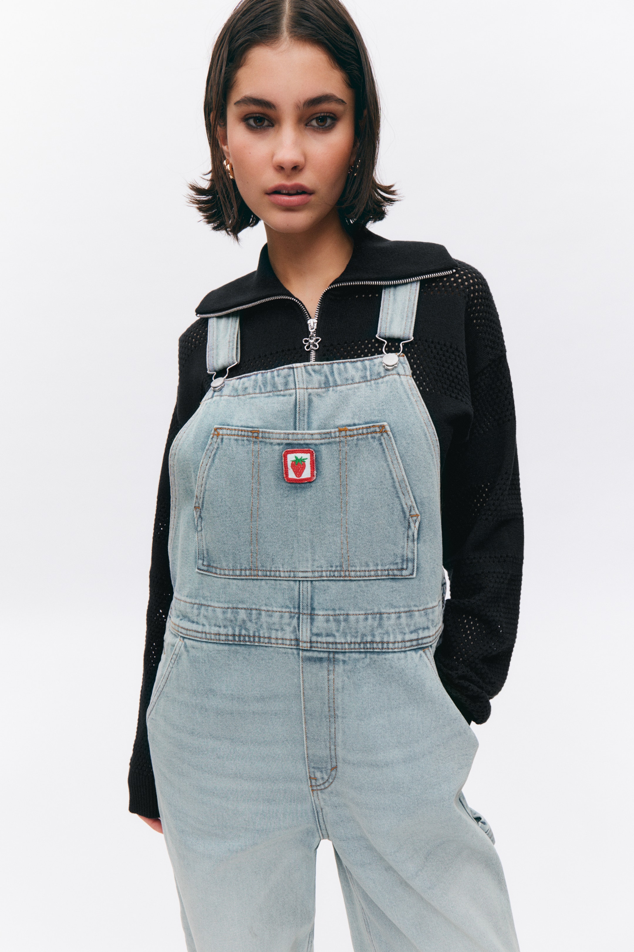 Grösseres Bild ansehen: Bestickte Denim-Latzhose - Weltraumblau - DAMEN | H&M CH 2