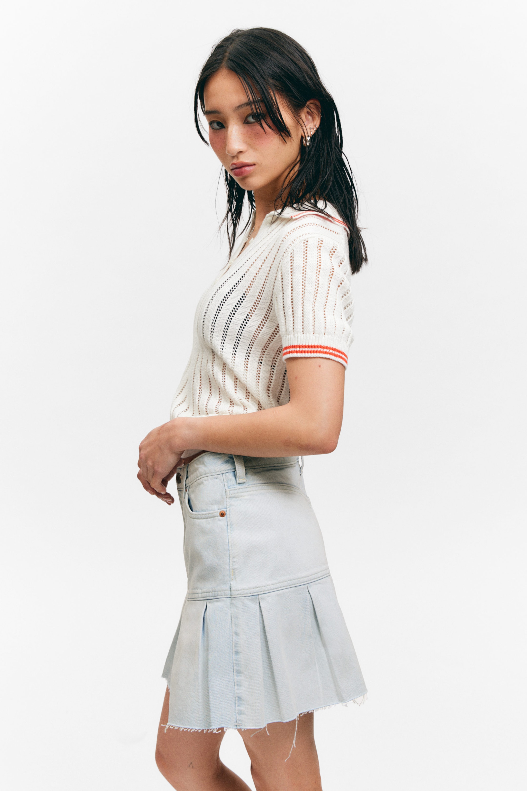 Fluid Blue - Hellblau - Plissierter Mini-Jeansrock - 2