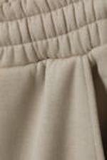 Helles Beige - Lange, schwere Sweatpants in lockerer Passform - 4