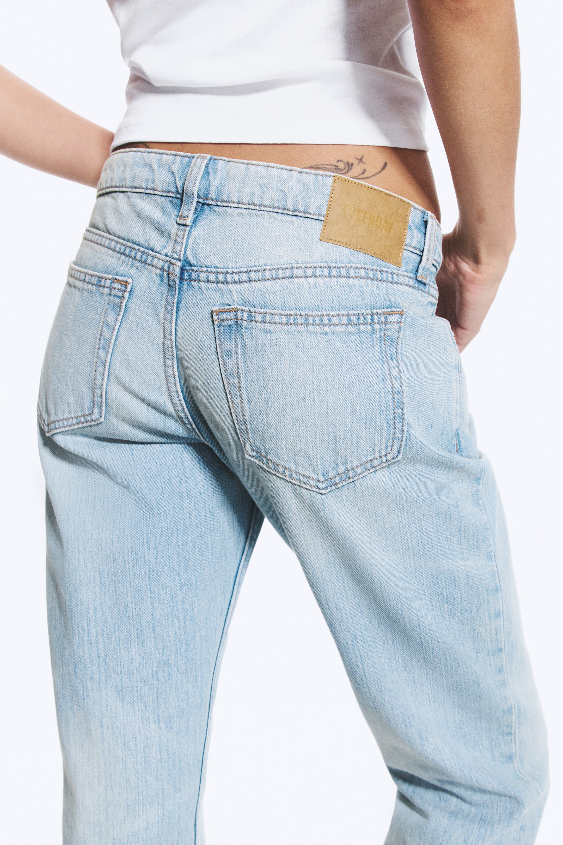 Aeon Blue - Ljusblå - Arrow Low Waist Regular Straight Jeans - 3