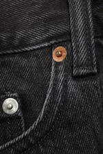 Tuned Black - Schwarz - Gravity Short Mid Waist Loose Denim Shorts - 5