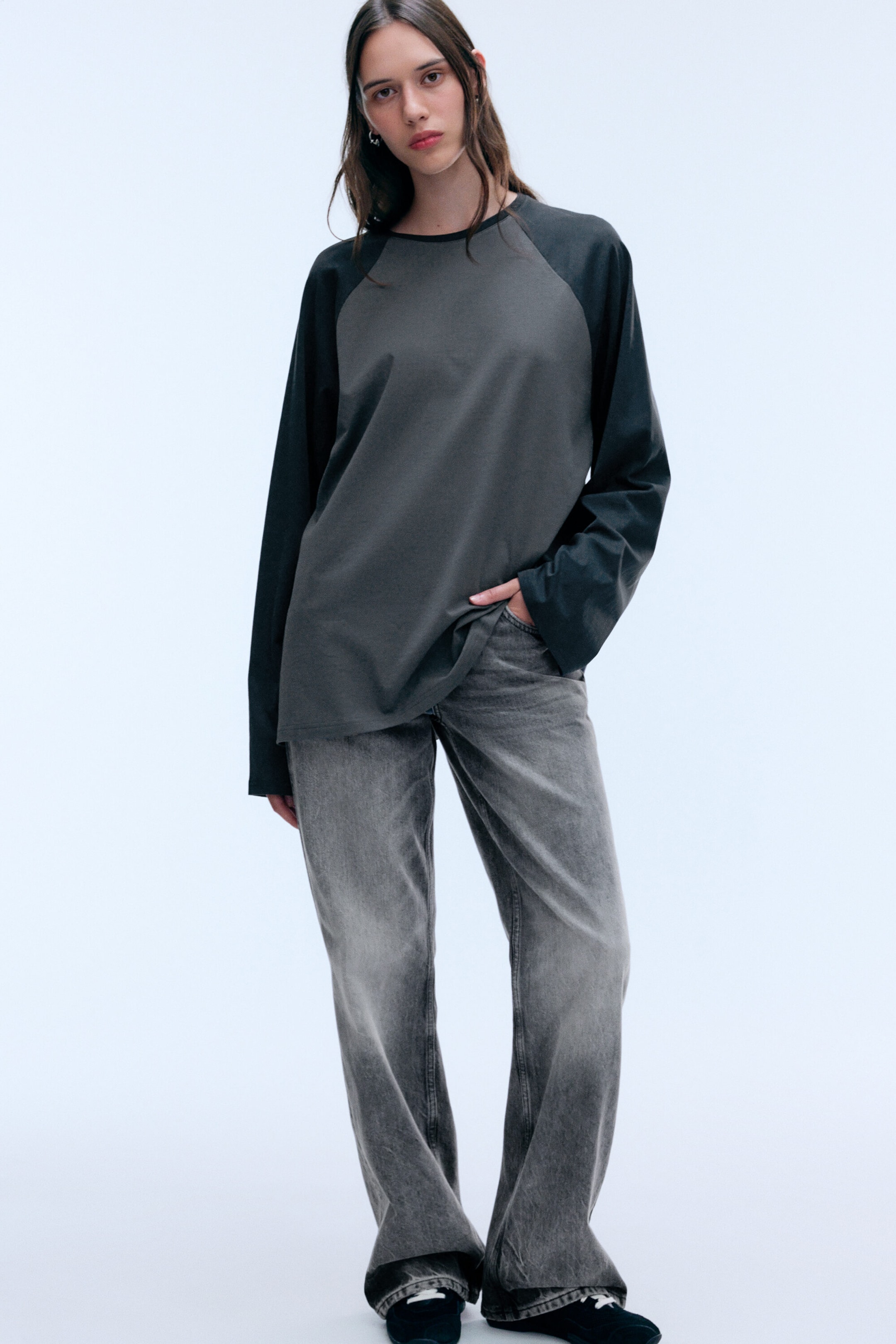 Dark Grey - Loose raglan long-sleeved top - 2