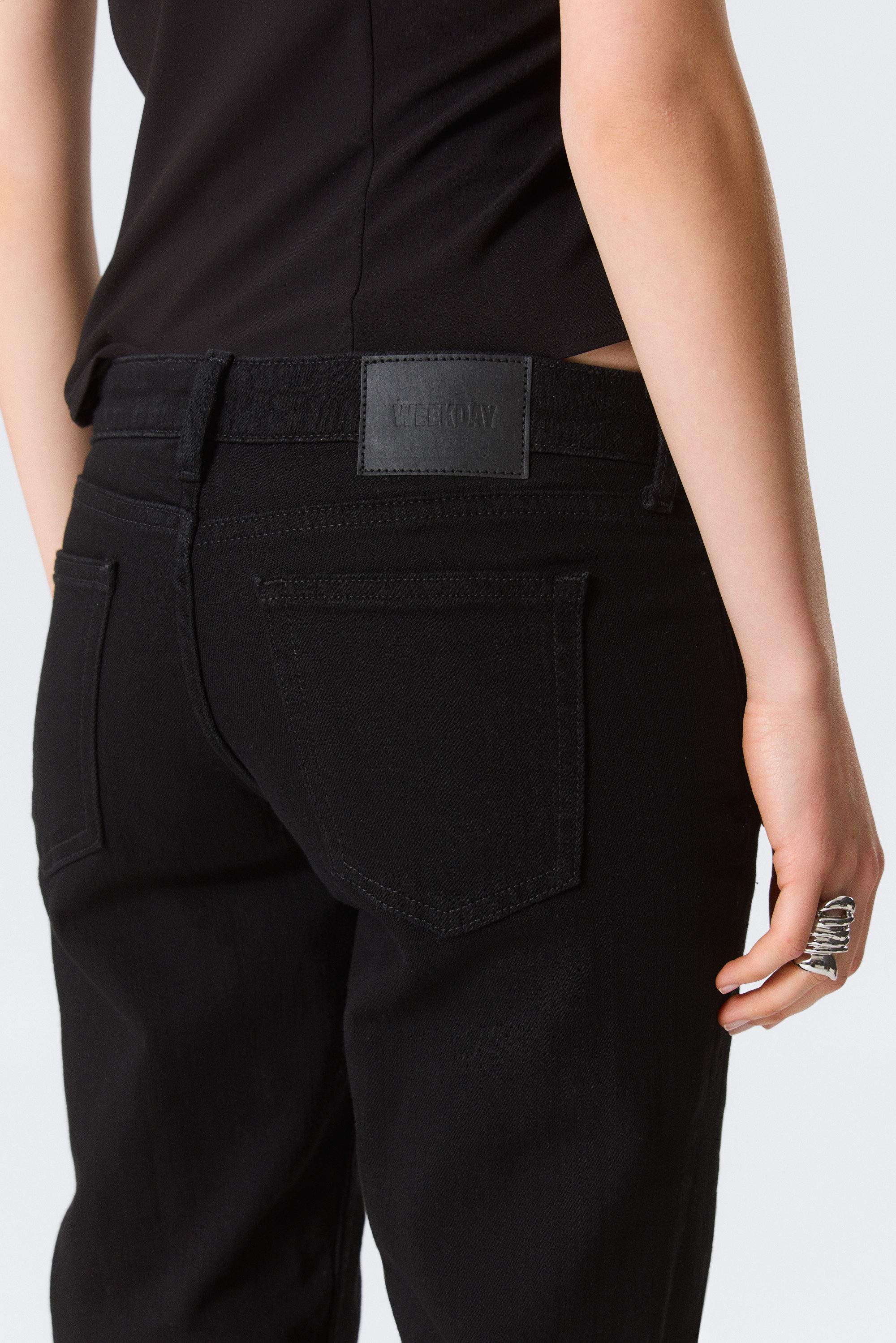 neptune low rise slim straight leg jeans - Black Rinse - Black