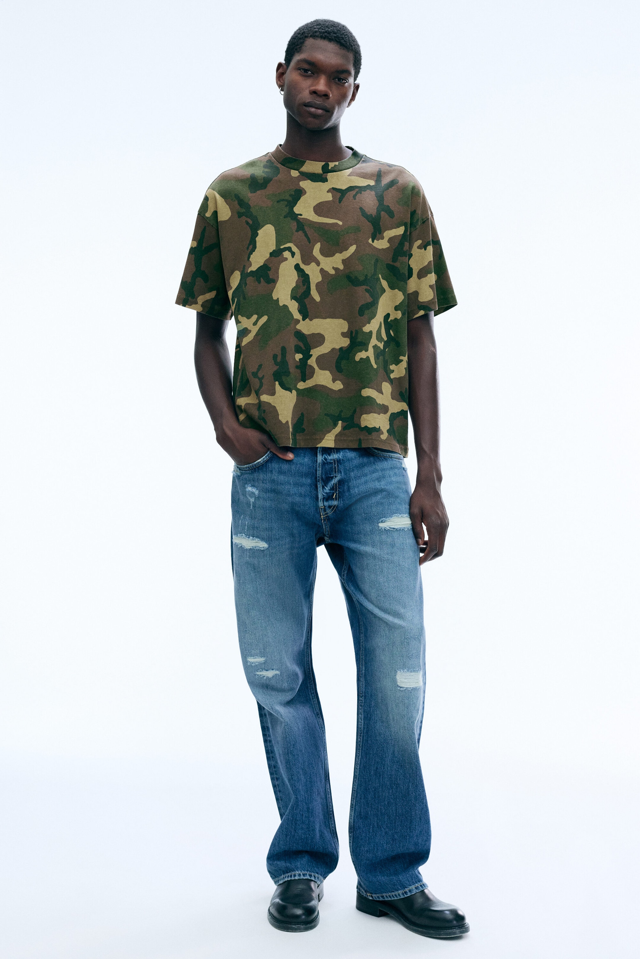 Camouflage - Bedrucktes kastiges T-Shirt - 1