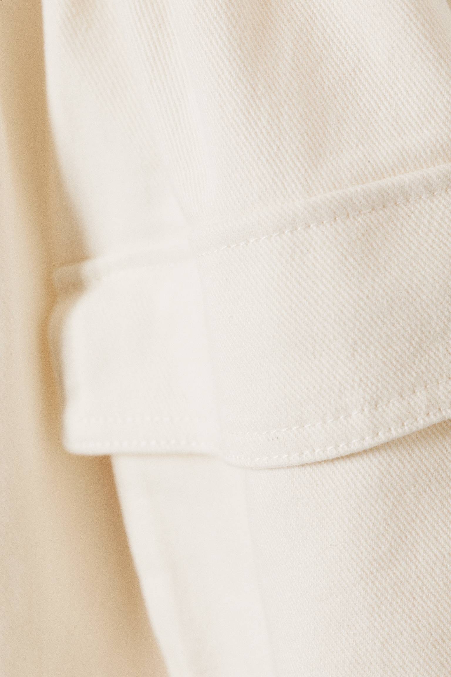 Utility-Minirock aus Twill - Off-white/Dunkelbraun - 6