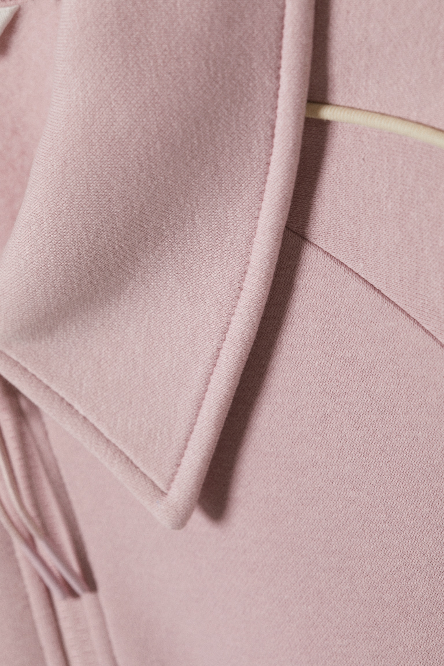 Loose Half-Zip Polo Sweatshirt - Light Dusty Pink/Dark Brown - 4