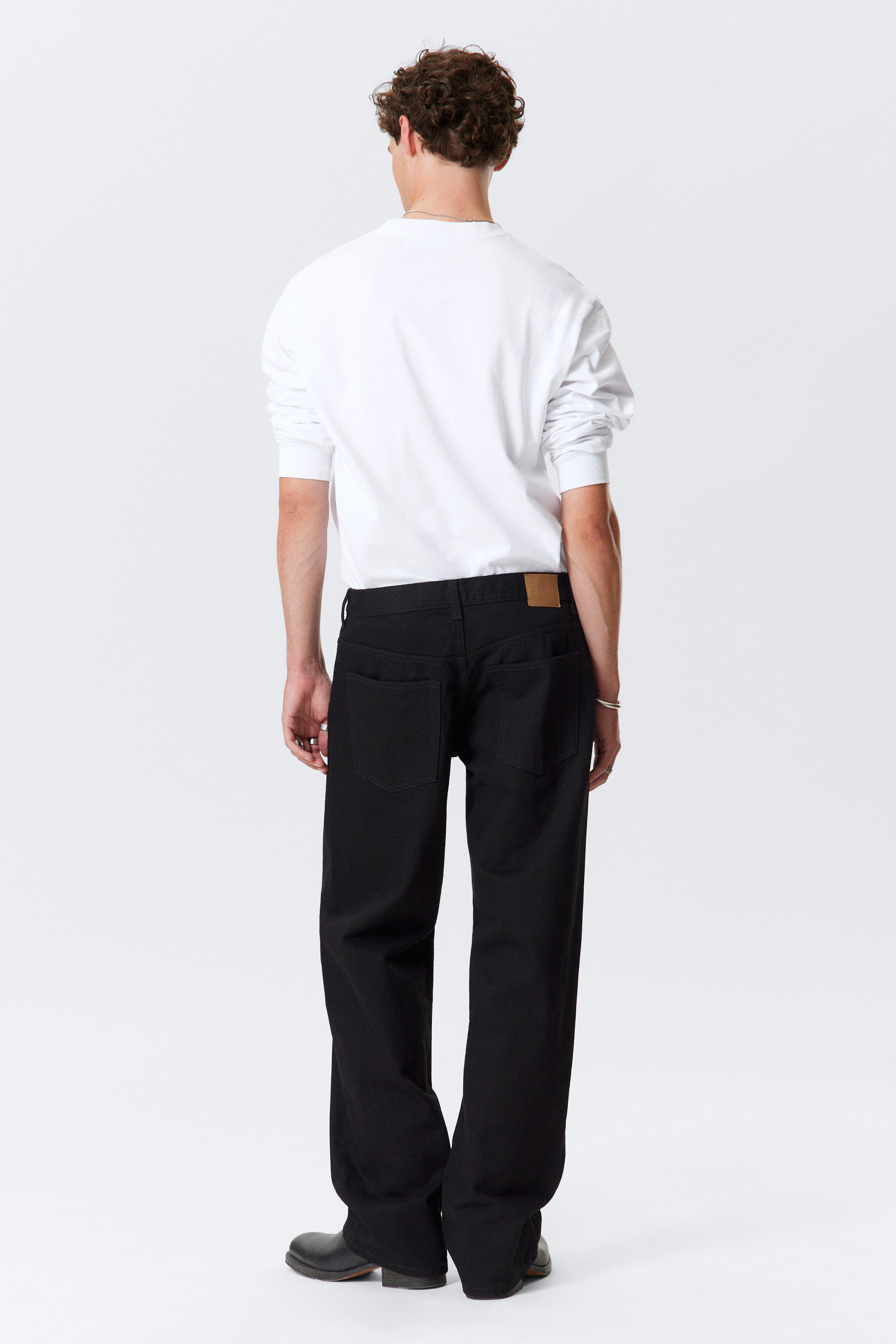 Black Rinse - Svart - Sphere Low Waist Loose Straight Leg Jeans - 4