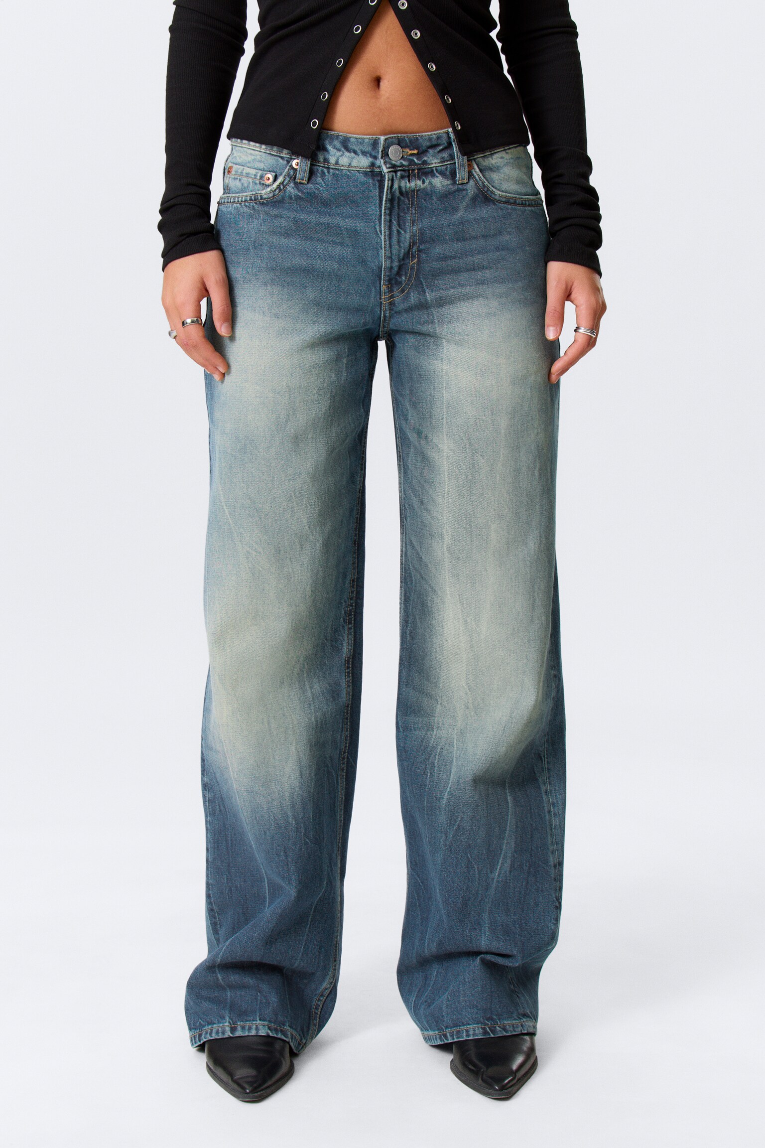 Ample Low Rise Loose Wide Leg Jeans - Gasoline Blue - Medium Blue/Blue Rinse - Dark Blue/Redondo Blue - Medium Blue/Risso Black - Black/Baltic Blue - Dark Blue/Ink Black - Black/Blue One - Medium Blue/Snow Blue - Light Blue/Mine Grey - Dark Grey/Blue Stream - Medium Blue/Lake Blue - Dark Blue/Deep Sea Blue - Dark Blue/Mine Blue - Medium Blue/Lip Blue - Light Blue - 7