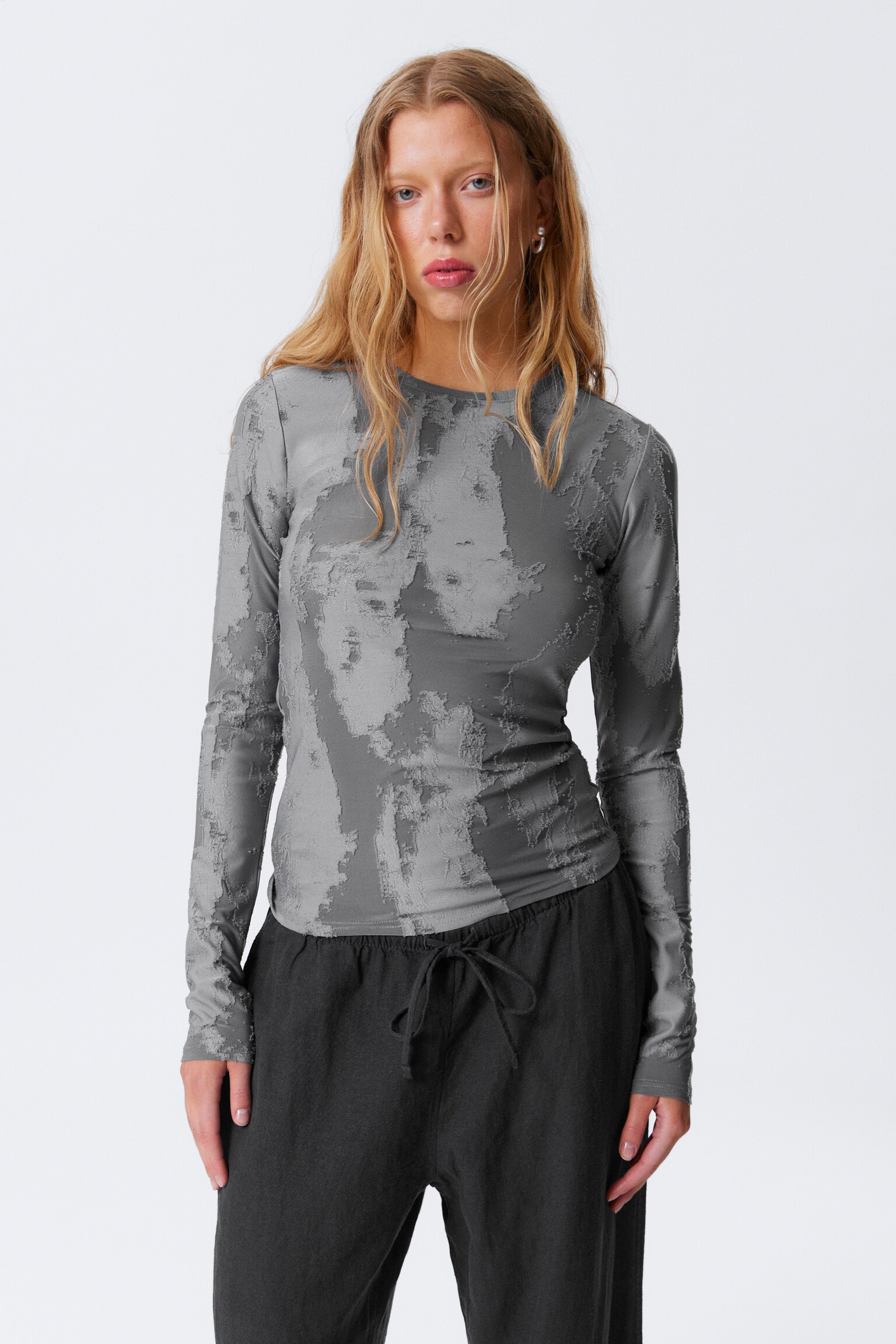Fitted Long-Sleeve Jacquard Top - Grey Jacquard - 4