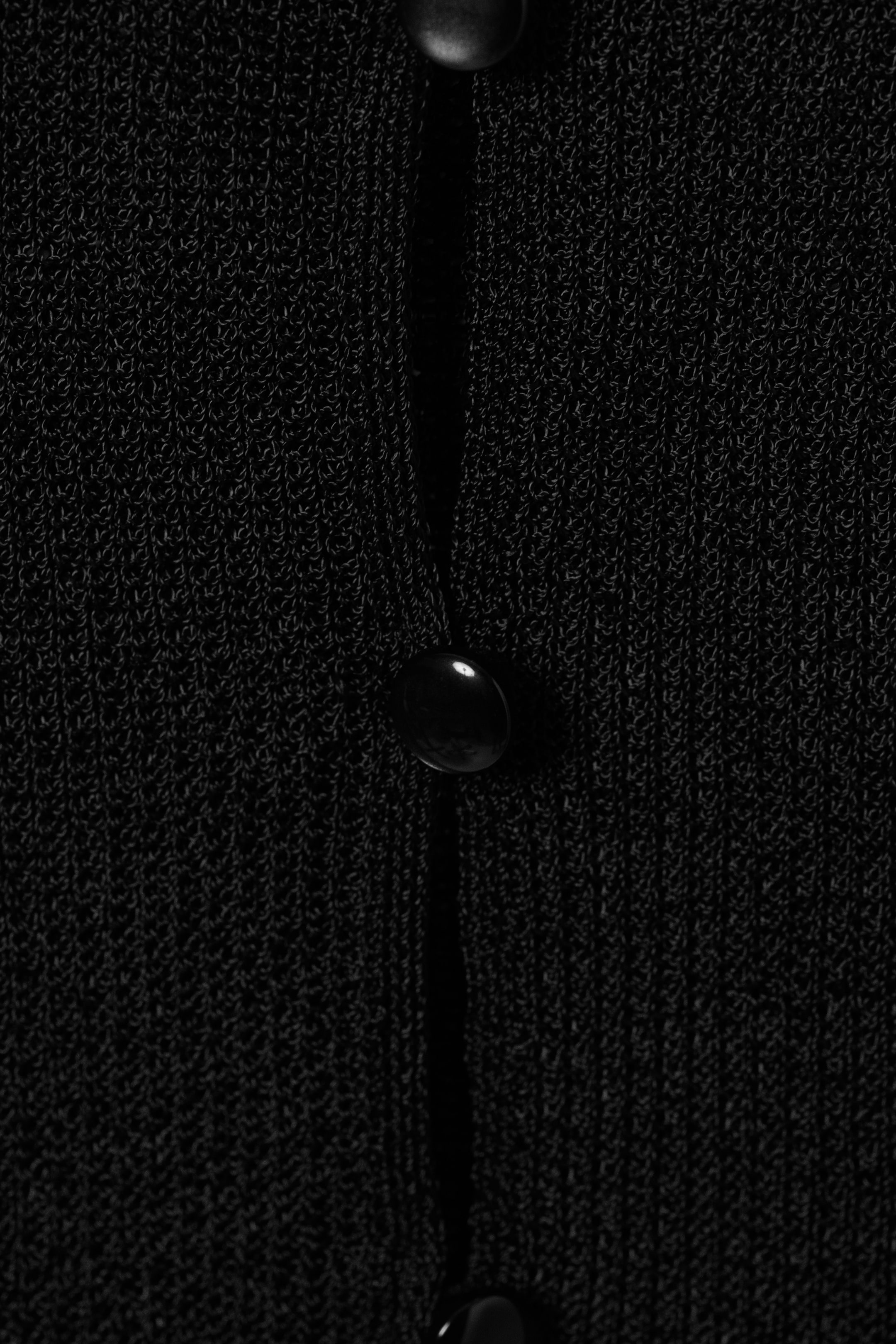 Größeres Bild anzeigen: Grobstrick-Cardigan mit Knöpfen - Schwarz - Ladies | H&M AT 5