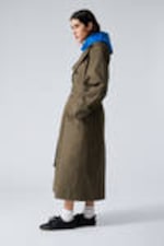 Dunkles Graubraun - Doppelreihiger Trenchcoat in Oversized-Fit - 3
