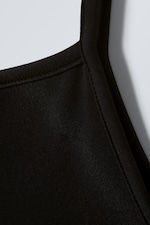 Svart - Strap Knee Dress - 1