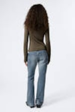 Dunkles Graubraun - Langarmshirt mit U-Boot-Ausschnitt Annie - 3
