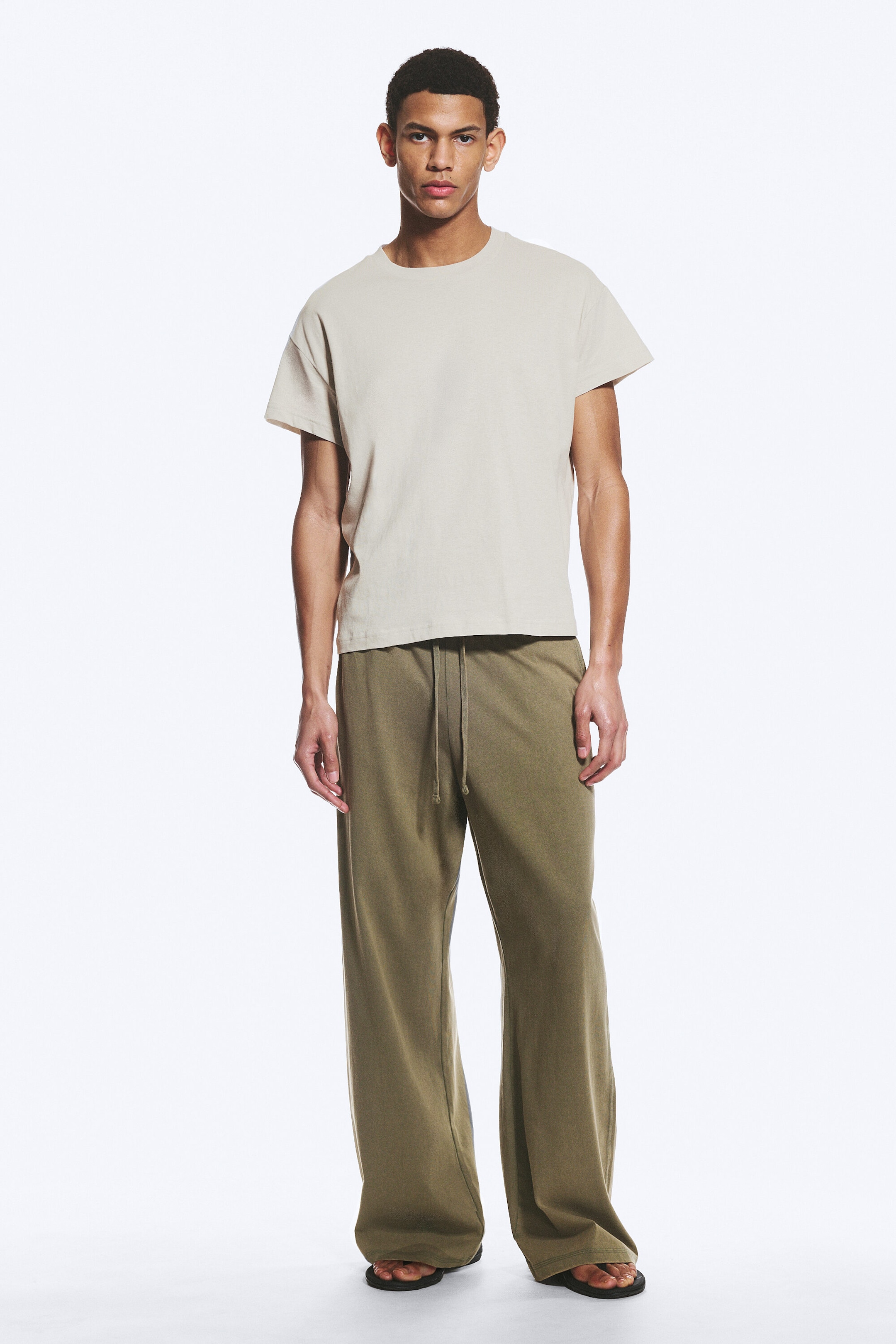 Helles Maulwurfsgrau - Boxy T-Shirt aus Baumwolle mit Flügelärmeln - 2