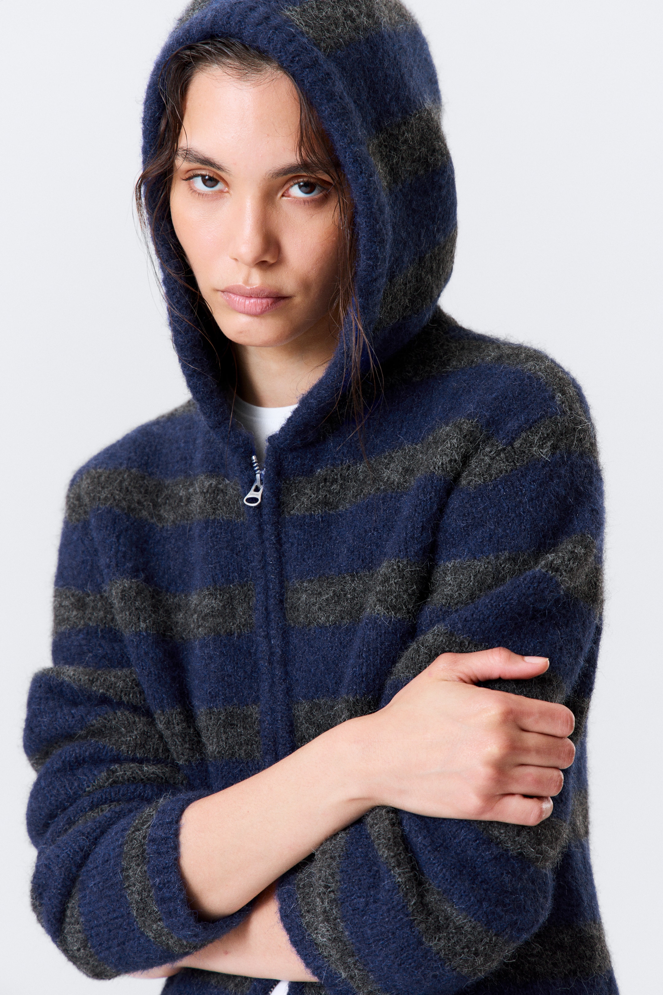 Agrandir l'image: Sweat à capuche zippé en maille de laine mélangée - Rayures bleues et grises - FEMME | H&M FR 2