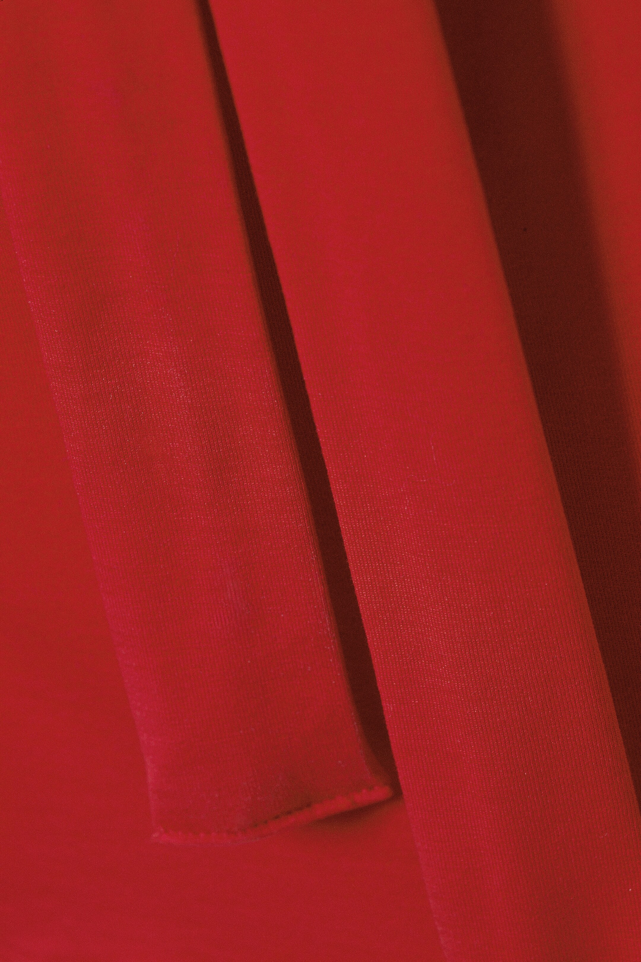 Ver imagen más grande: Top con lazada y un solo hombro de lyocell - Rojo - MUJER | H&M ES 6