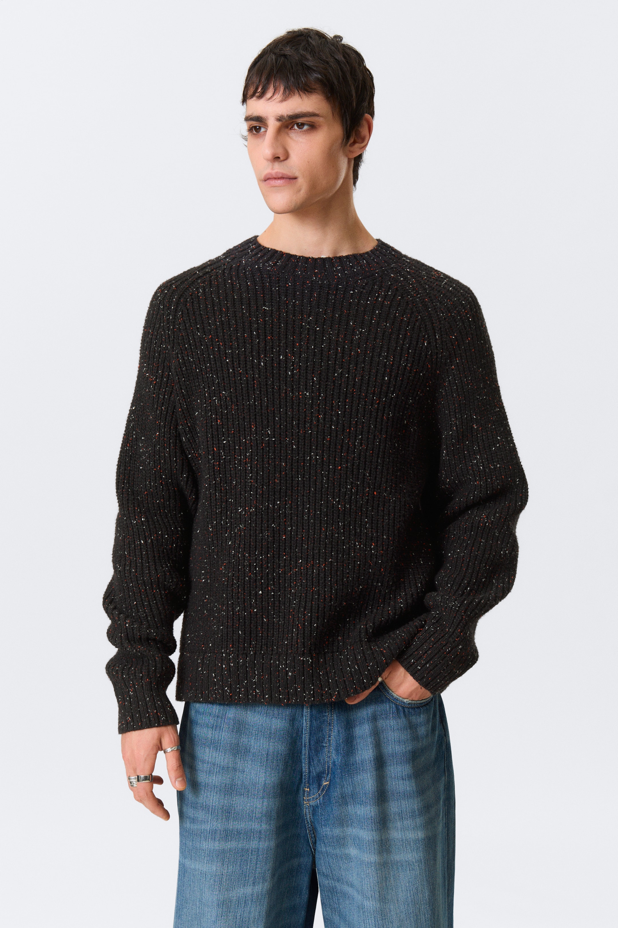 Visa större bild: Avslappnad Nepped Stickad Sweater - Svart - HERR | H&M FI 1