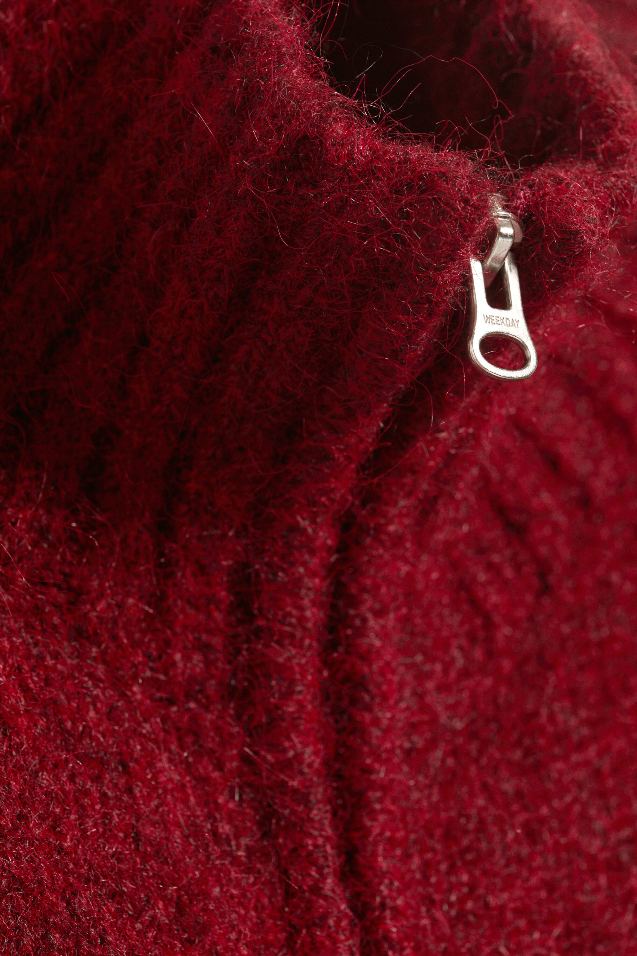 Dunkelrot - Weicher Strick-Cardigan mit Reißverschluss - 2