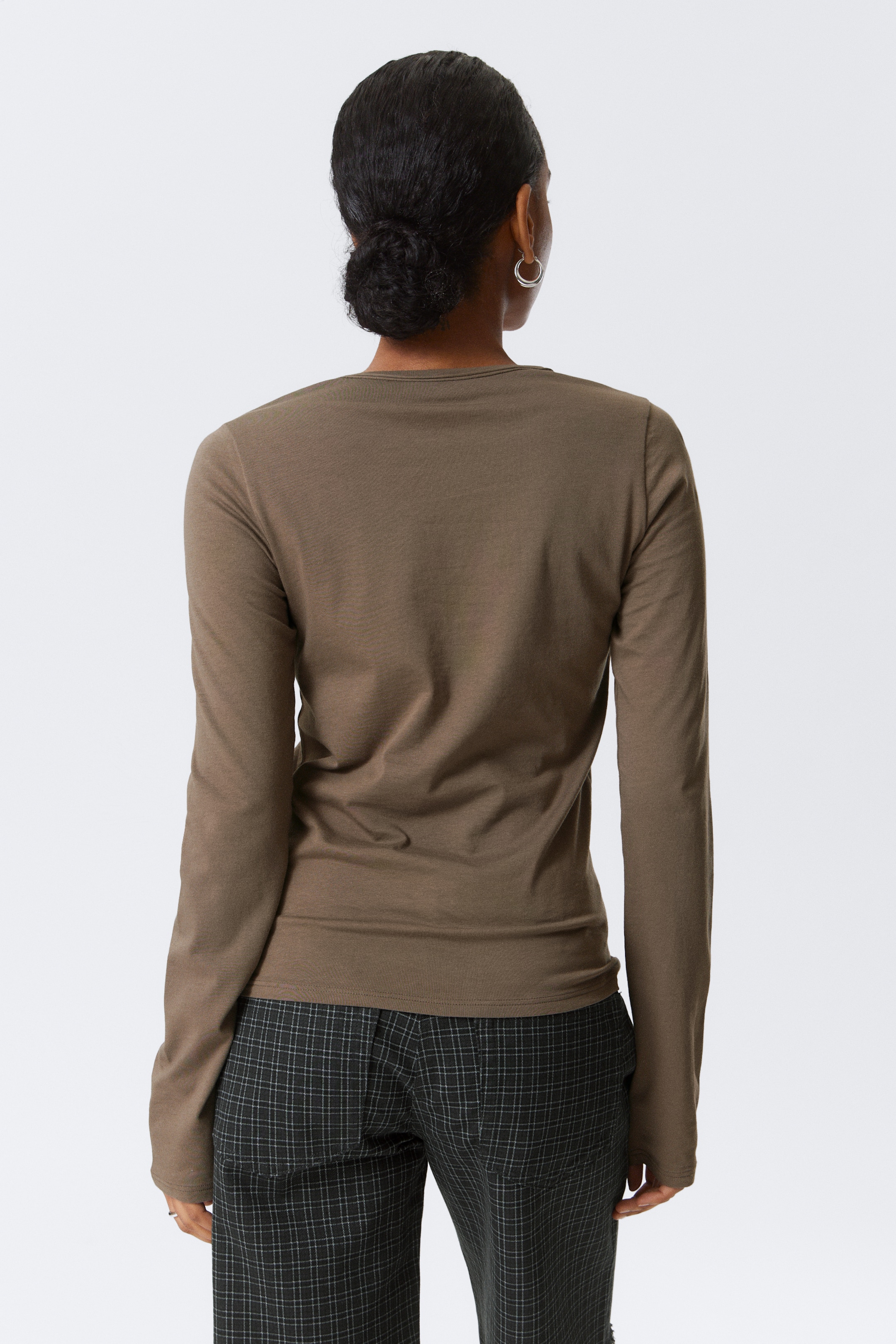 Grösseres Bild ansehen: Weiches langärmeliges Oberteil aus Baumwolljersey - Dunkles Graubraun - DAMEN | H&M CH 3