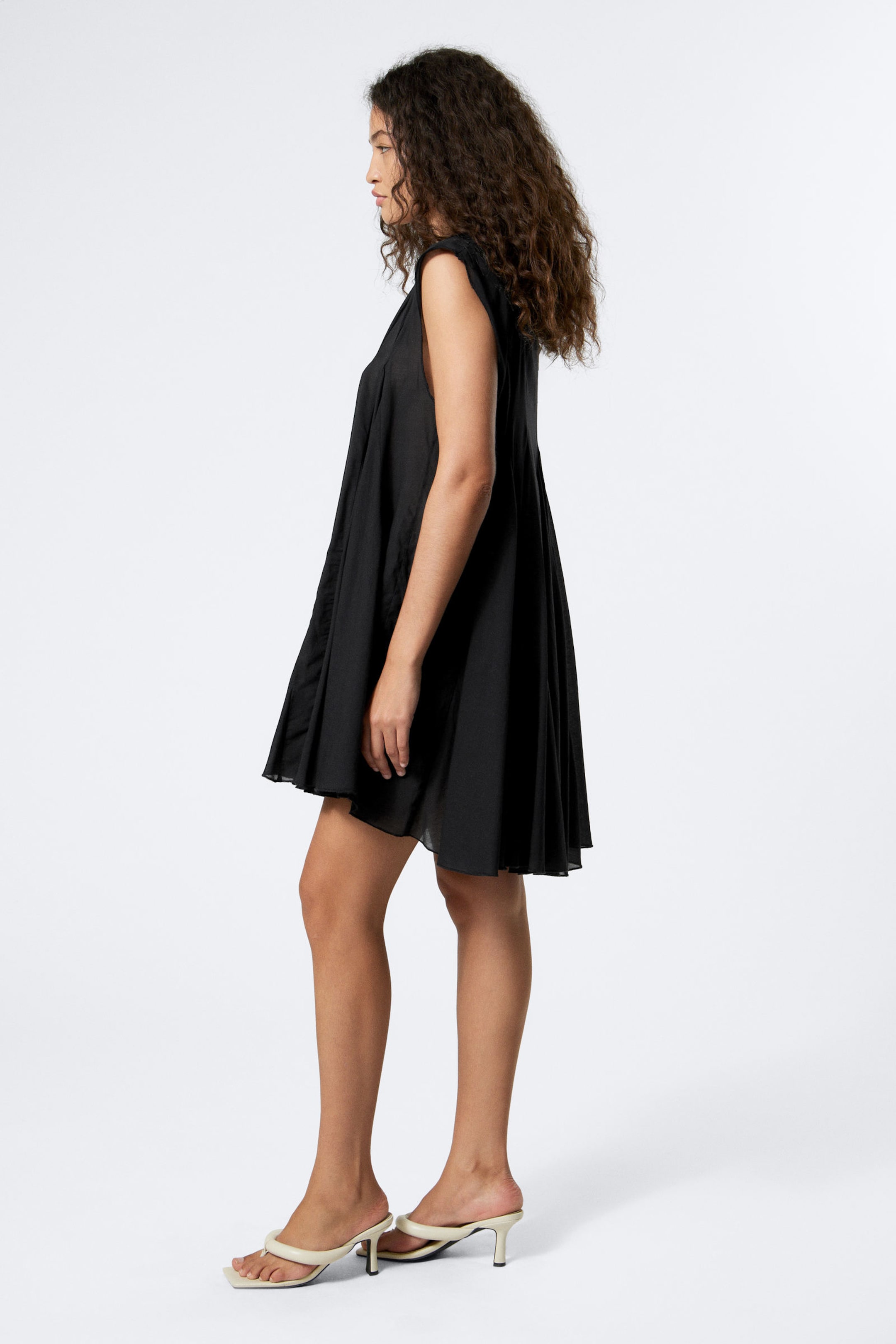 Black - Flowy V-Neck Mini Dress - 2