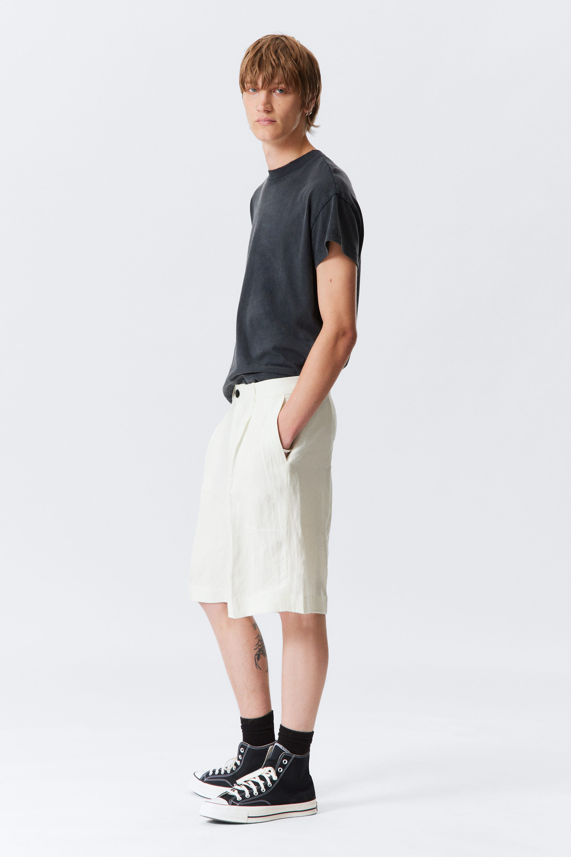 Light Dusty White - Loose Linen Suit Shorts - 2