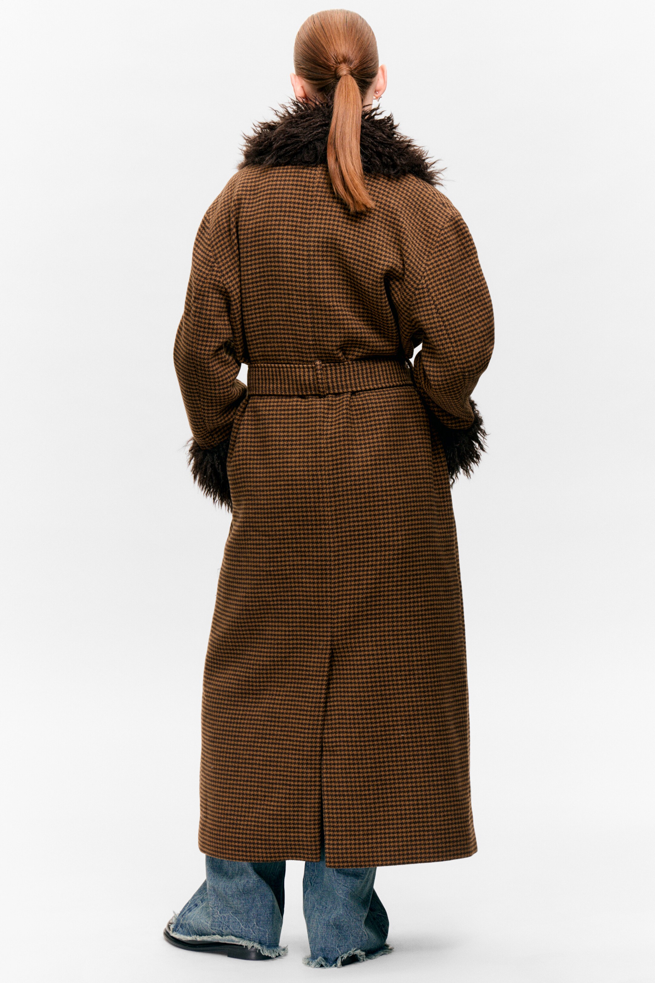 View larger image: Long Oversized Coat with Faux-Fur Trims - Checked Brown - Brown Faux Fur - Ladies | H&M GB 4