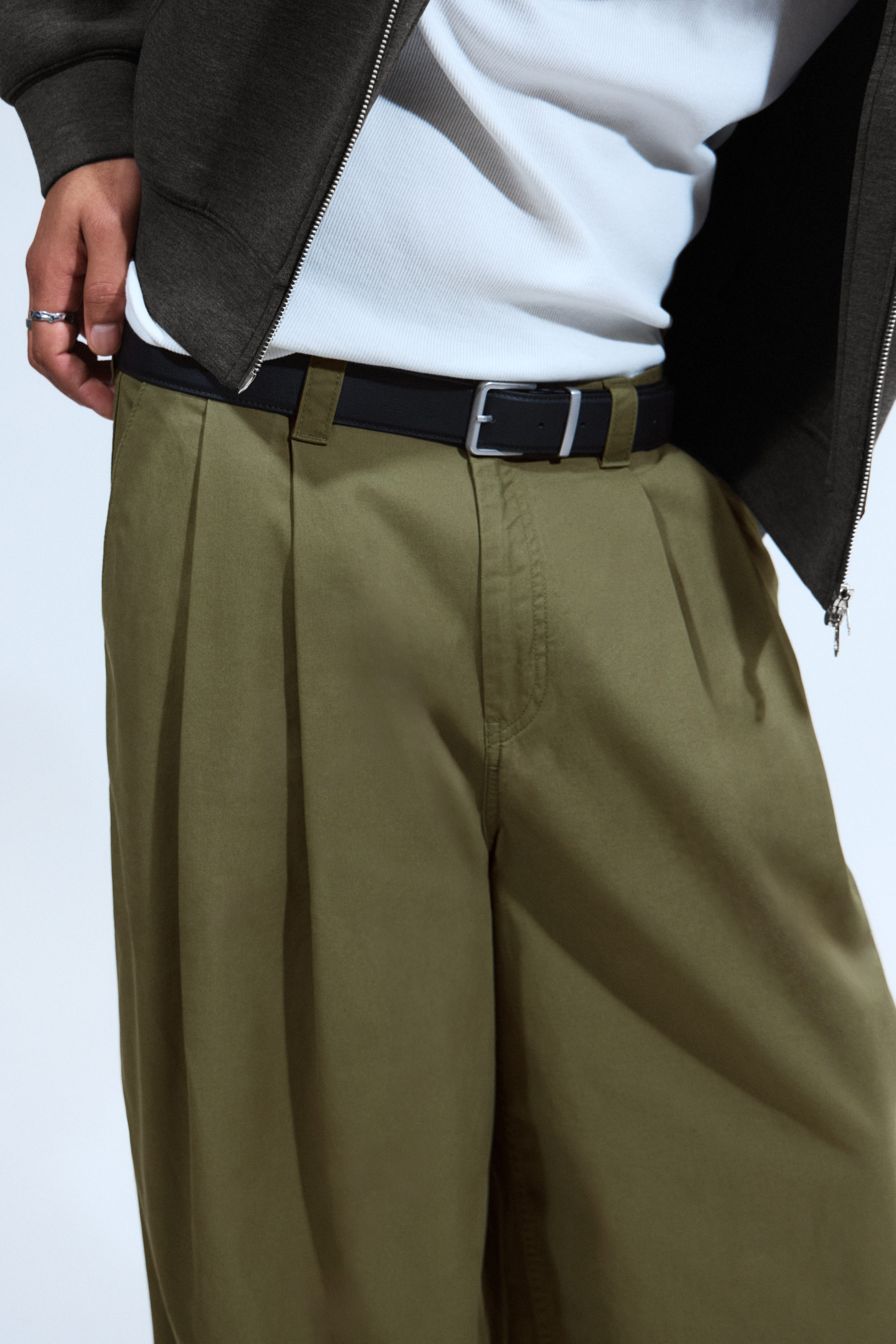 Khakigrön - Oversized chinos i bomullstwill med veck - 2
