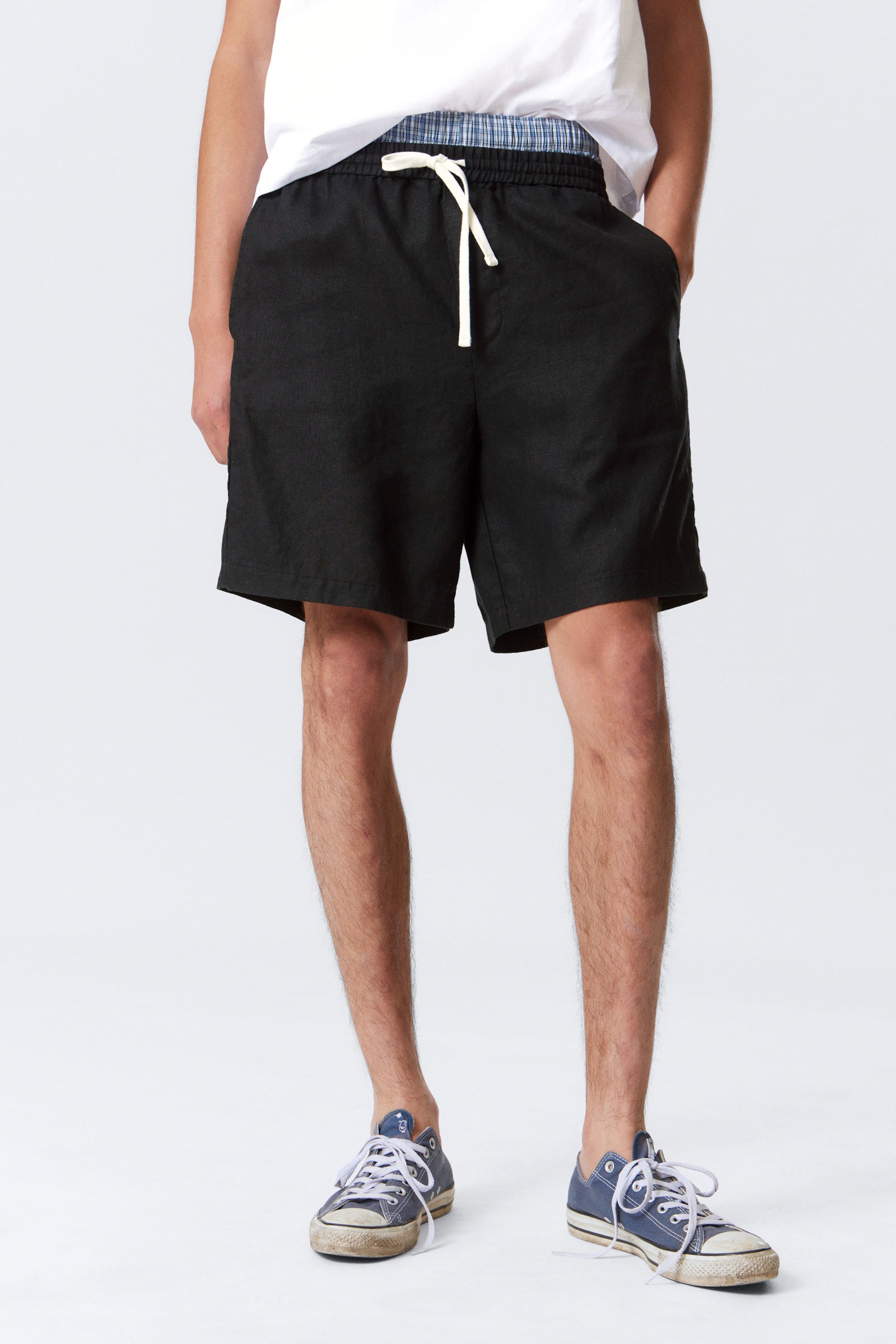 #272628 - Relaxed Linen Drawstring Shorts - 2