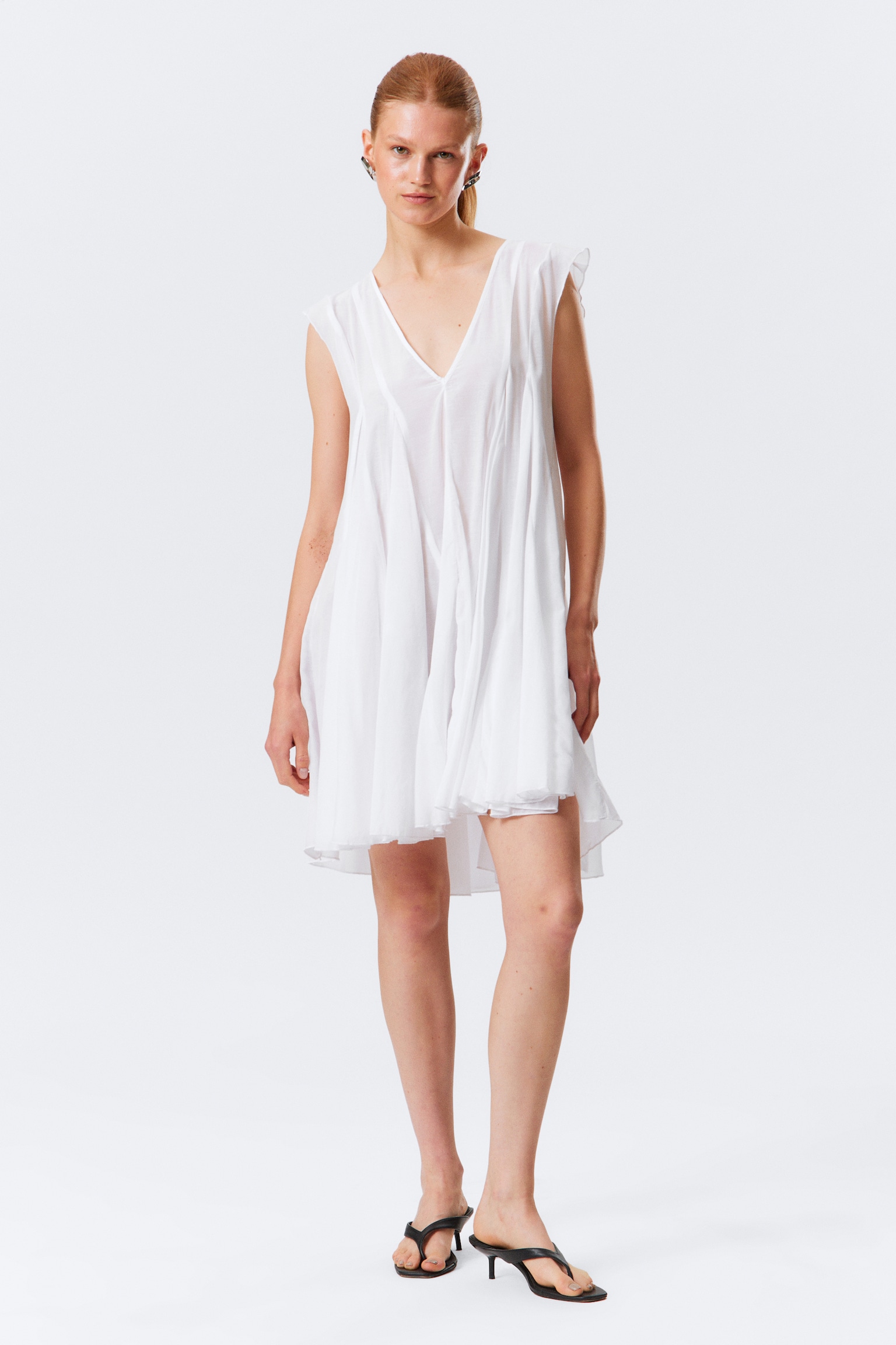 Fließendes Minikleid mit V-Ausschnitt - Weiß/Dunkelgrün
